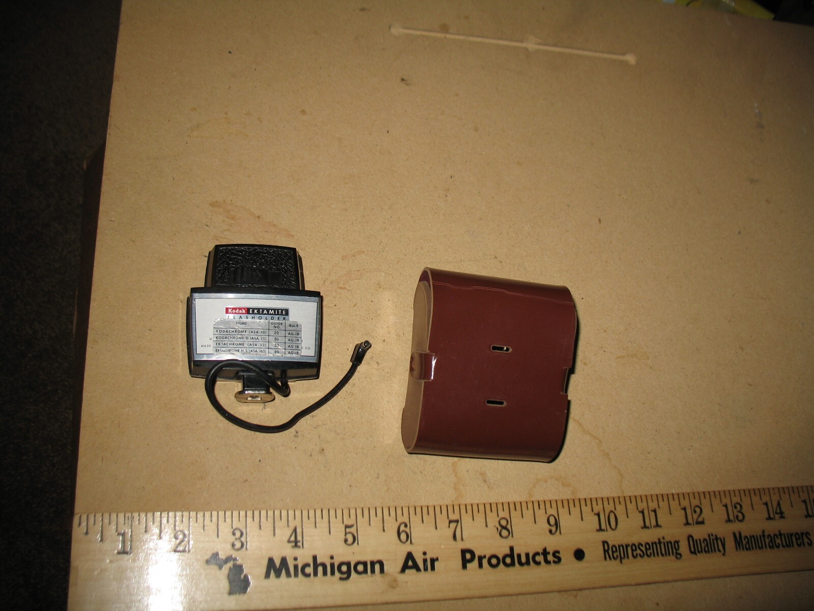 VTG NOS? KODAK CAMERA EKTAMITE FLASHOLDER WITH CASE VERY NICE