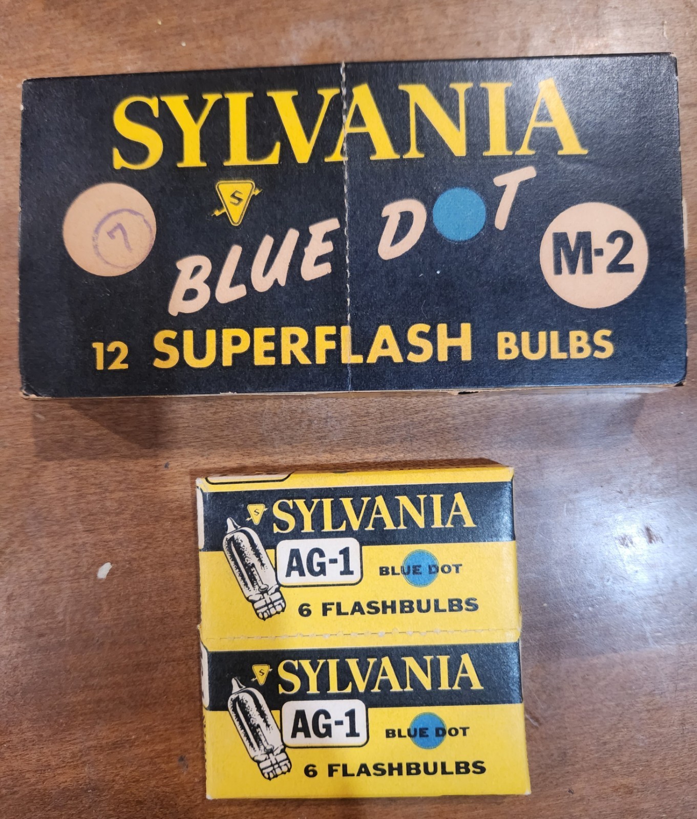 Sylvania Blue Dot M-2 & AG -1 NOS Flashbulbs