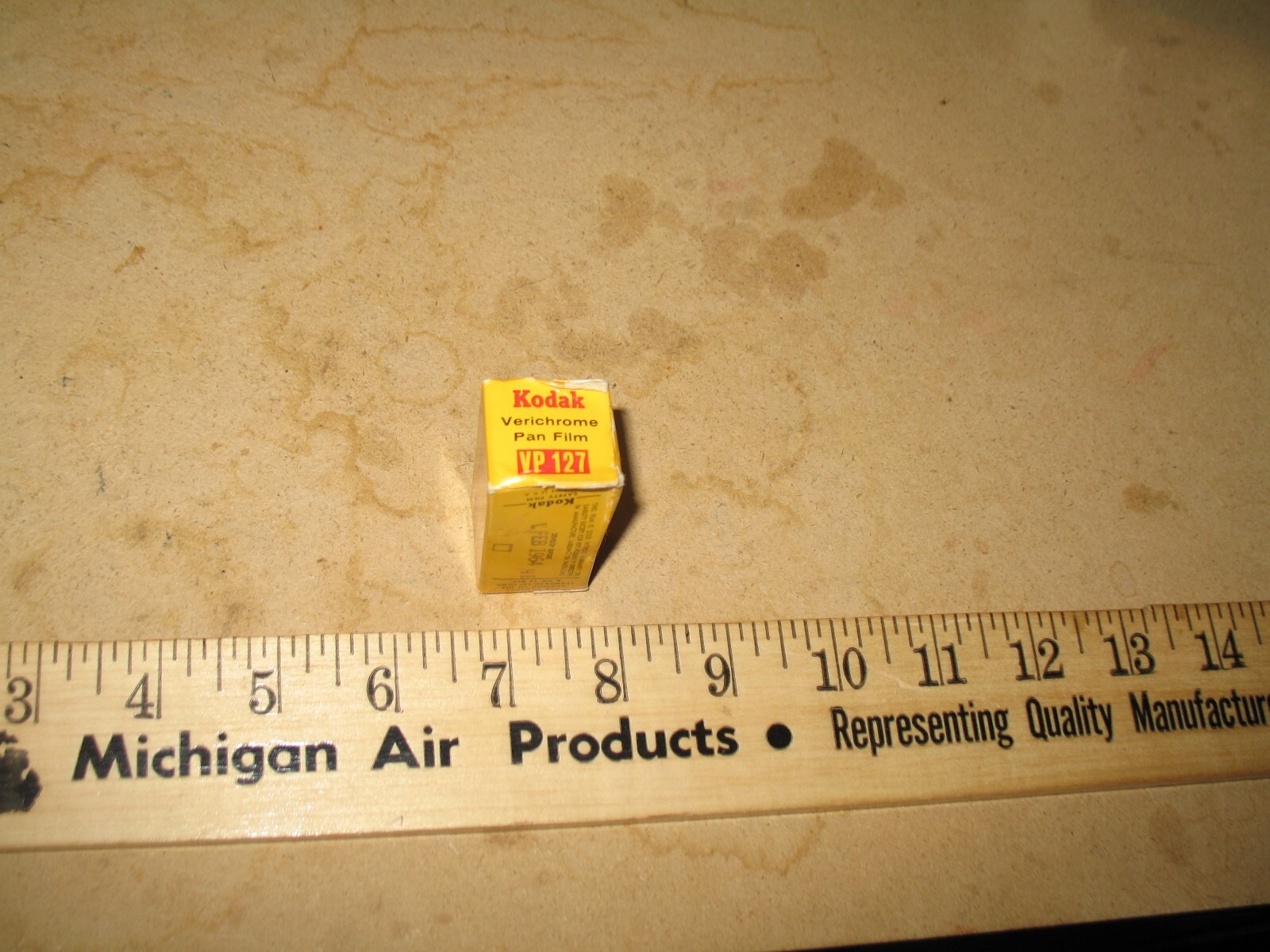 VTG CAMERA KODAK NOS SEALED FILM VERICHROME PAN BLACK WHITE VP 127 EXP FEB 1964