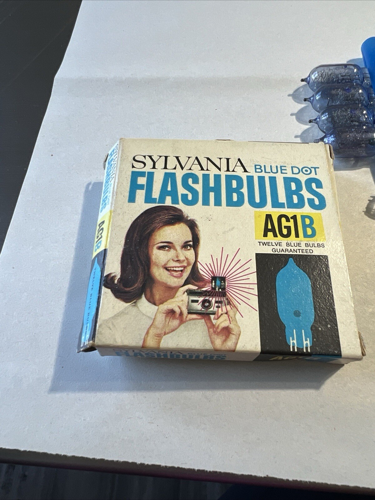 Sylvania M3B Blue Dot Flashbulbs Alpex Flash Deluxe In Case