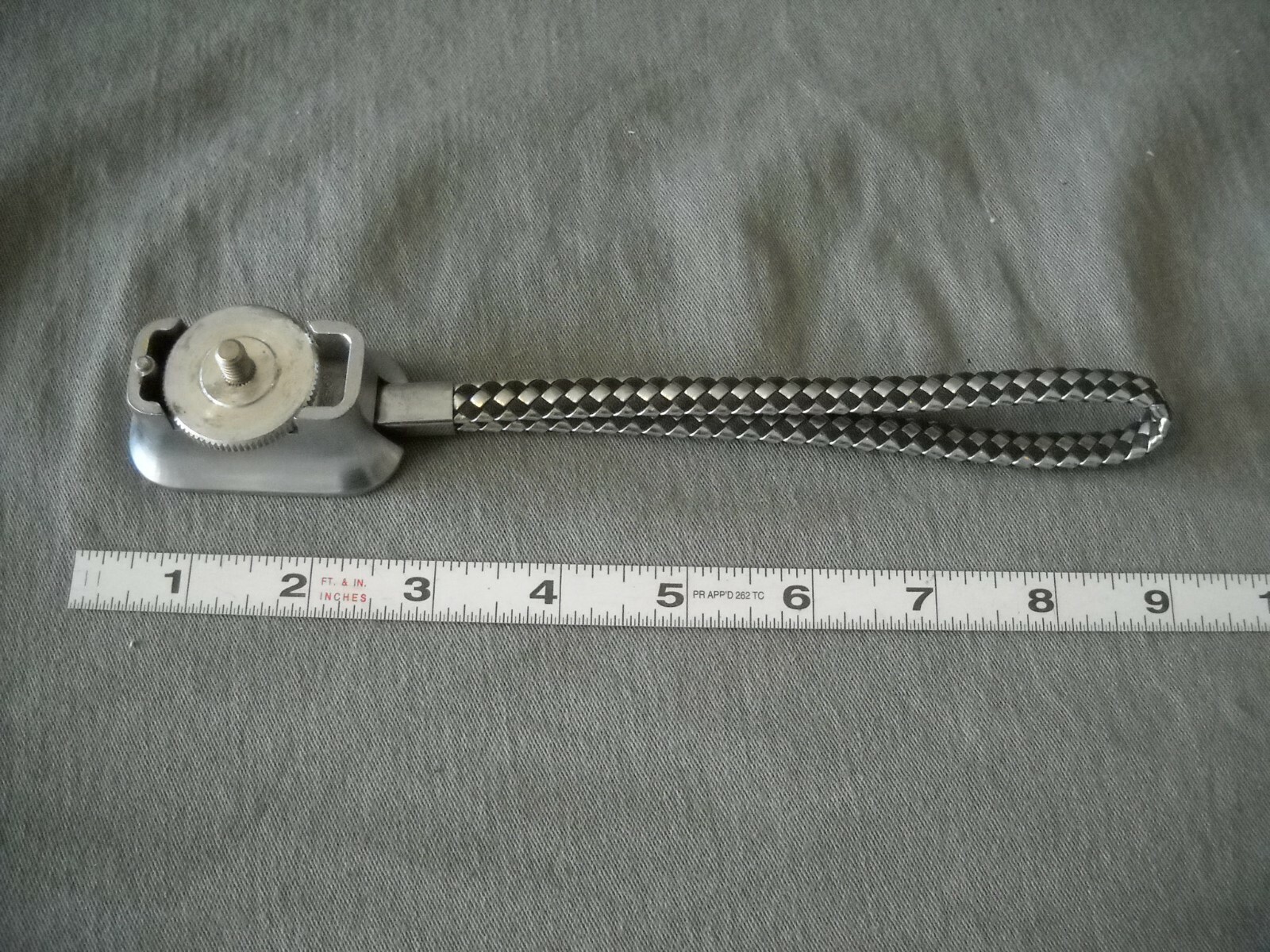 VINTAGE DeJUR AMSCO BRAIDED WRIST CAMERA STRAP 1/4″ TRIPOD MOUNT WITH HANDLE