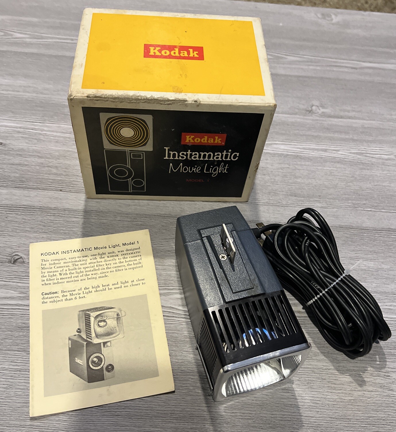 Kodak Instamatic Movie Studio Light Model 1 Original Box And Istructions