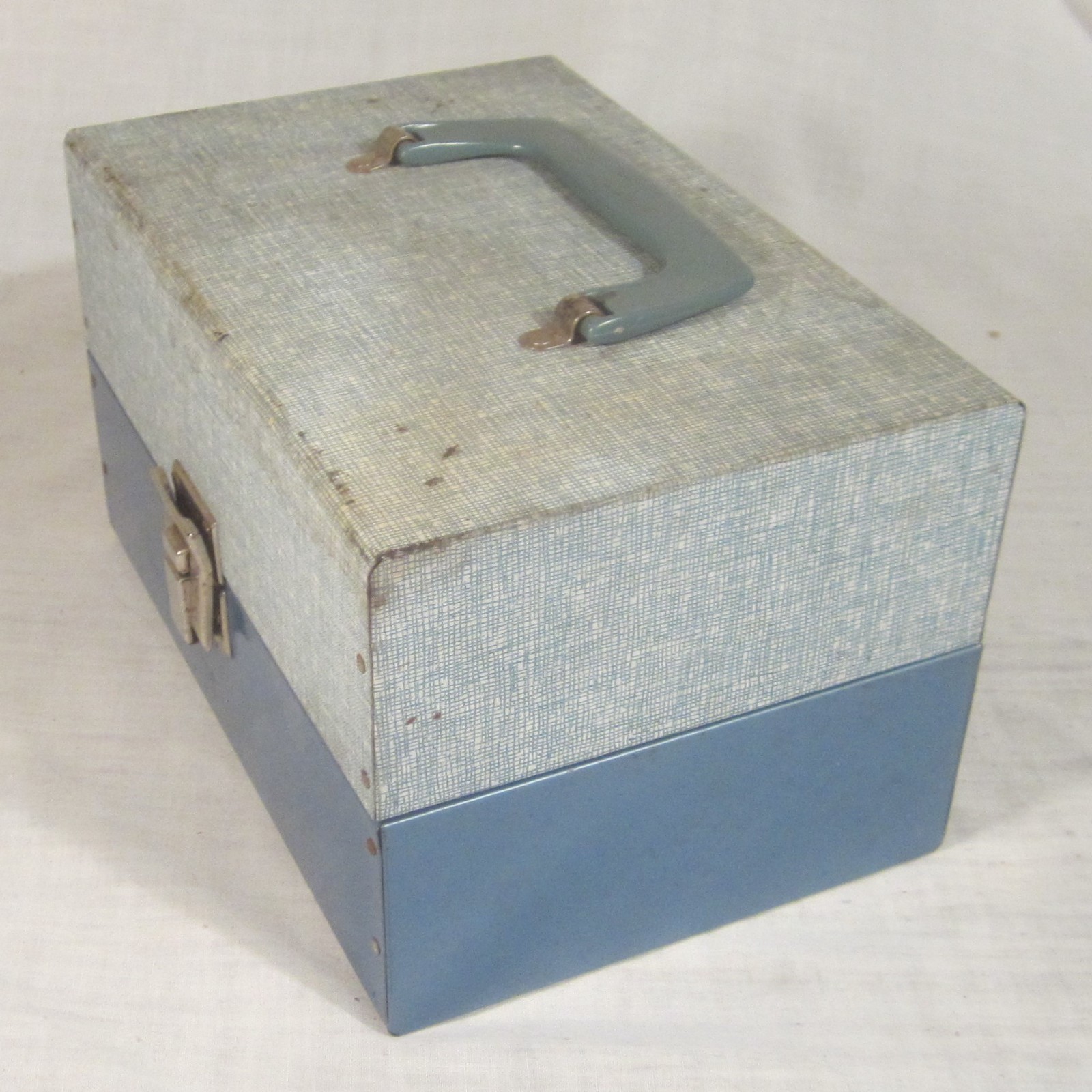 BRUCE 12-Slot Two-Tone Metal Storage Case for 8mm 5-Inch Movie Film Reels