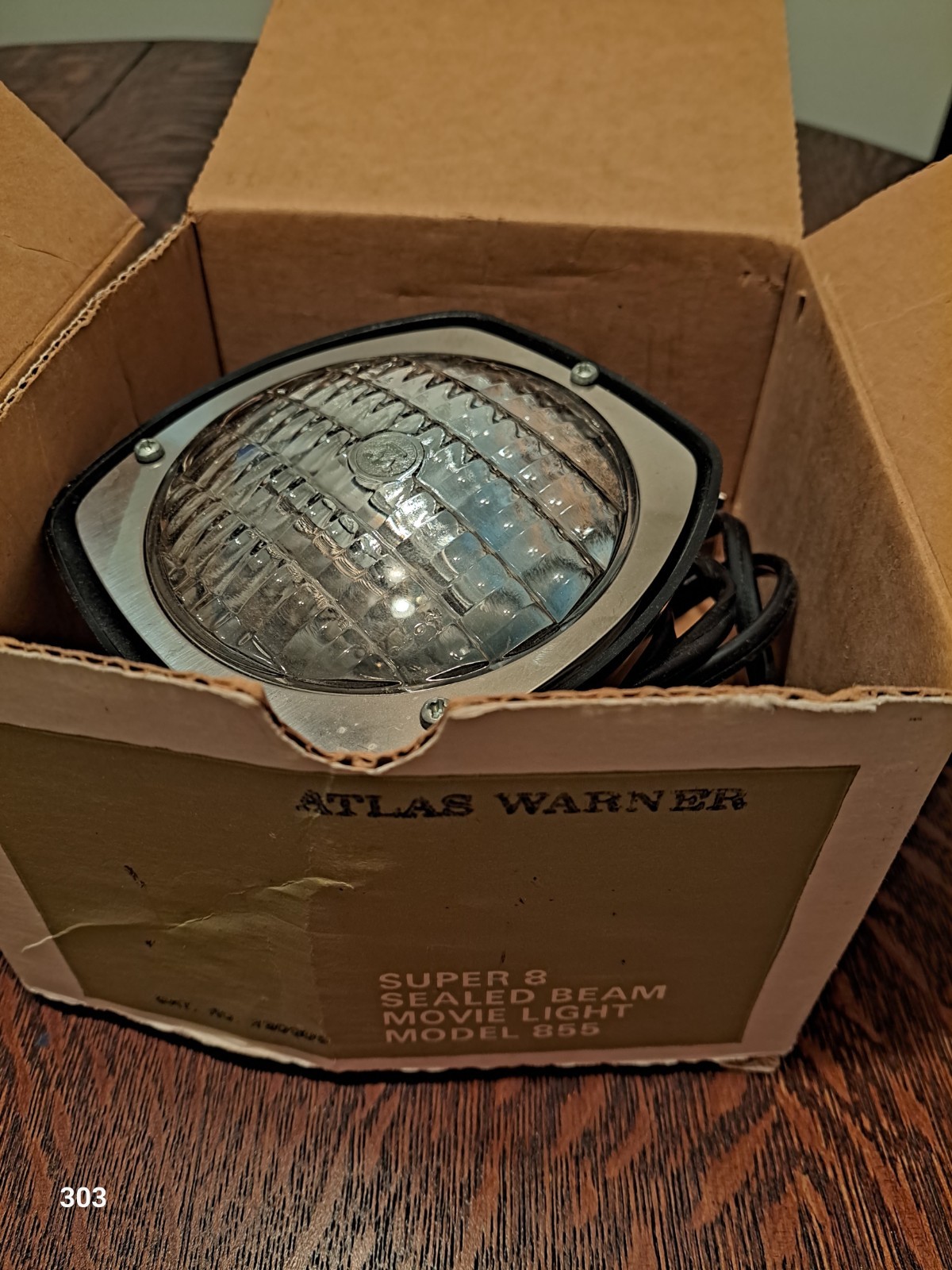 Atlas Warner Super 8 Sealed Beam Movie Light Model 855 w/ Box