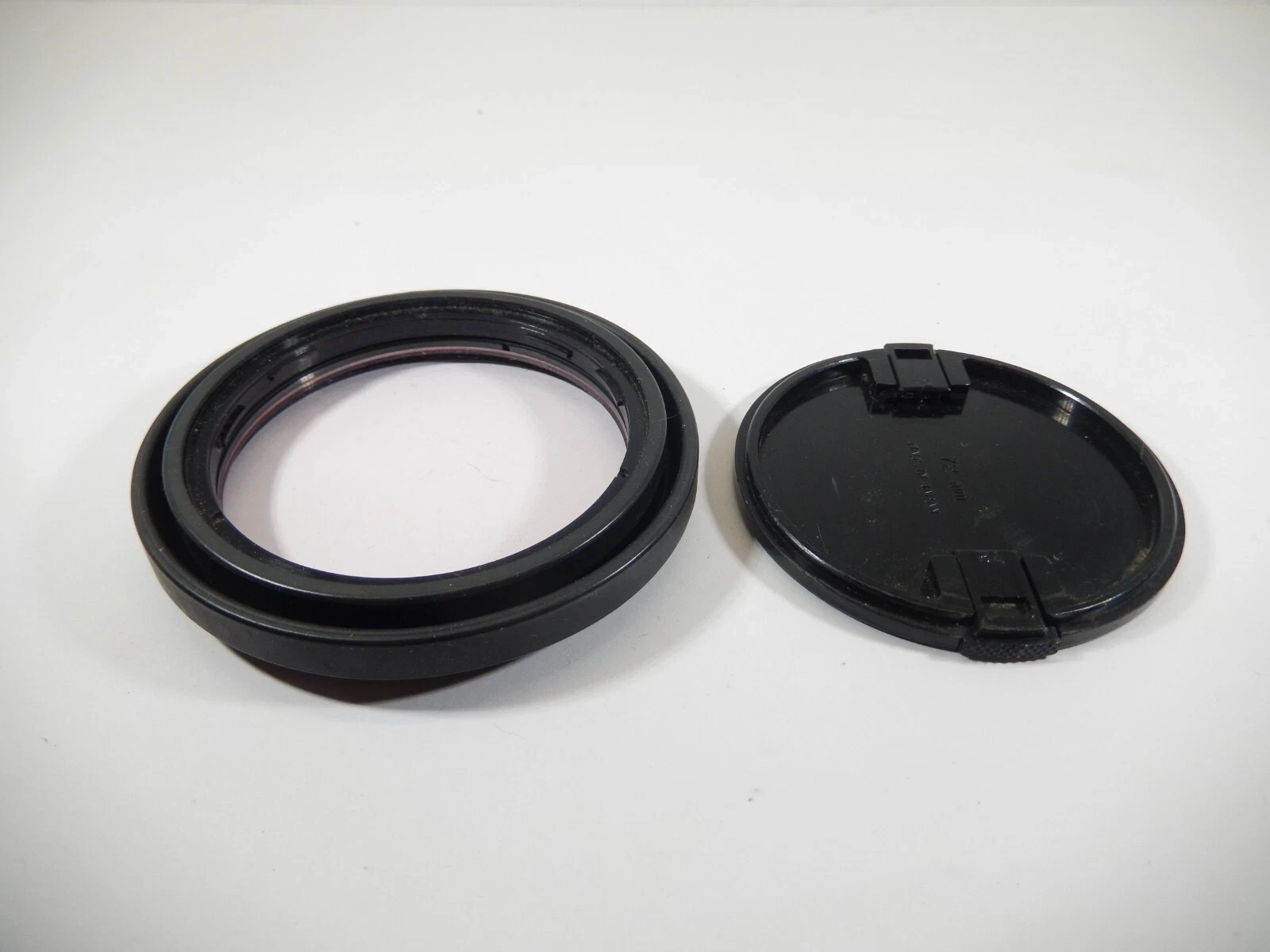 VINTAGE SIGMA 72MM RUBBER ADAPTER & SNAP-ON FRONT LENS CAP W/ HOYA SKY FILTER