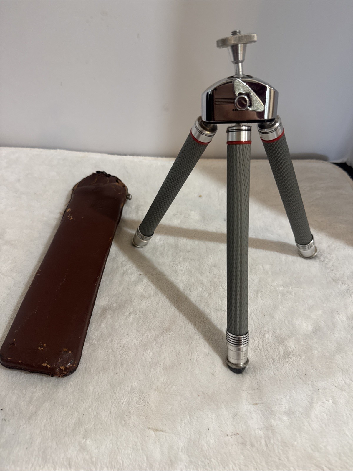 Vintage Bilora Biloret Model 2017 Telescoping Mini Tripod W/ Case Made Germany