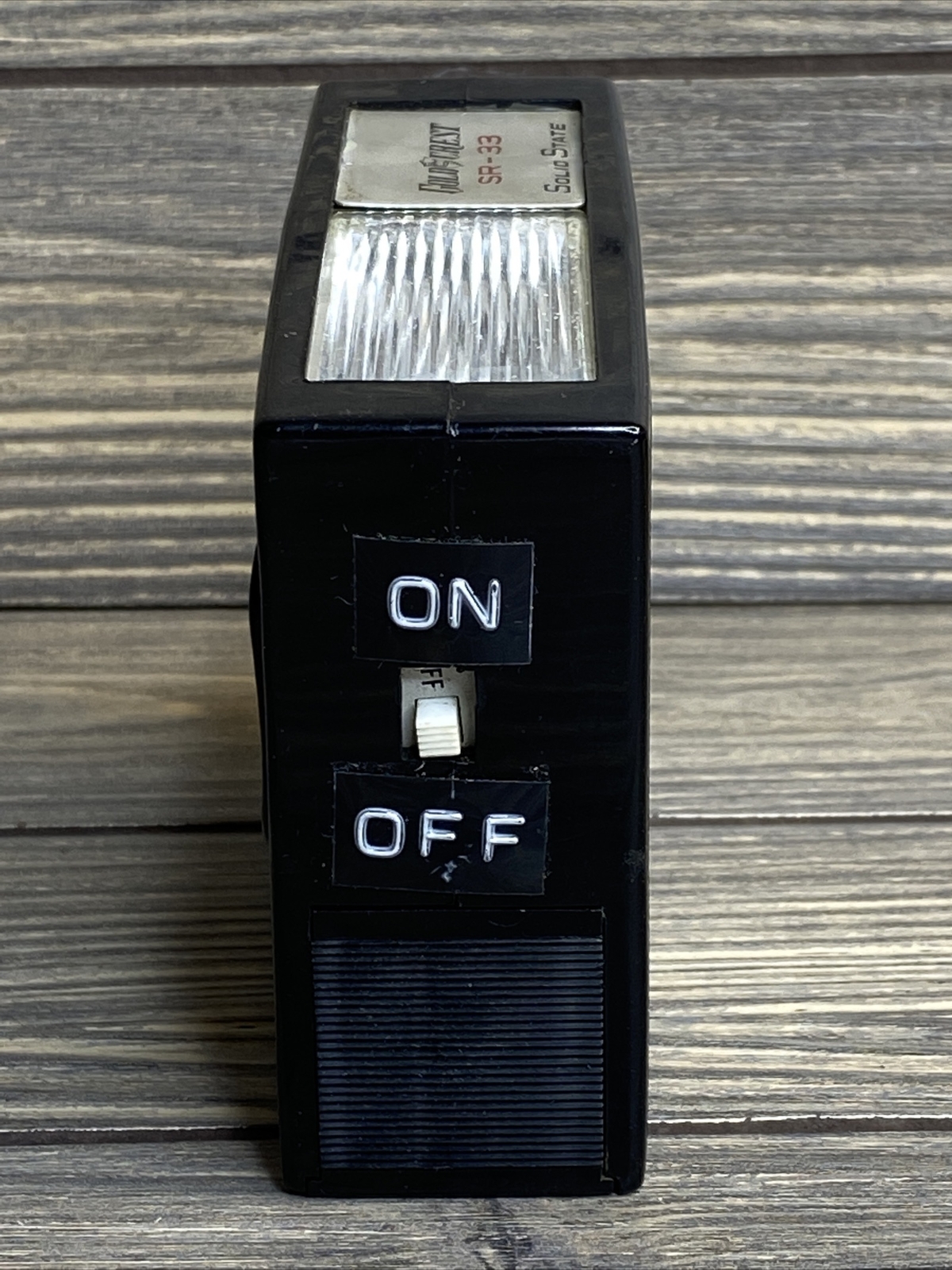 Vintage Gold Crest SR-33 Solid State Flash For Cameras 1970s