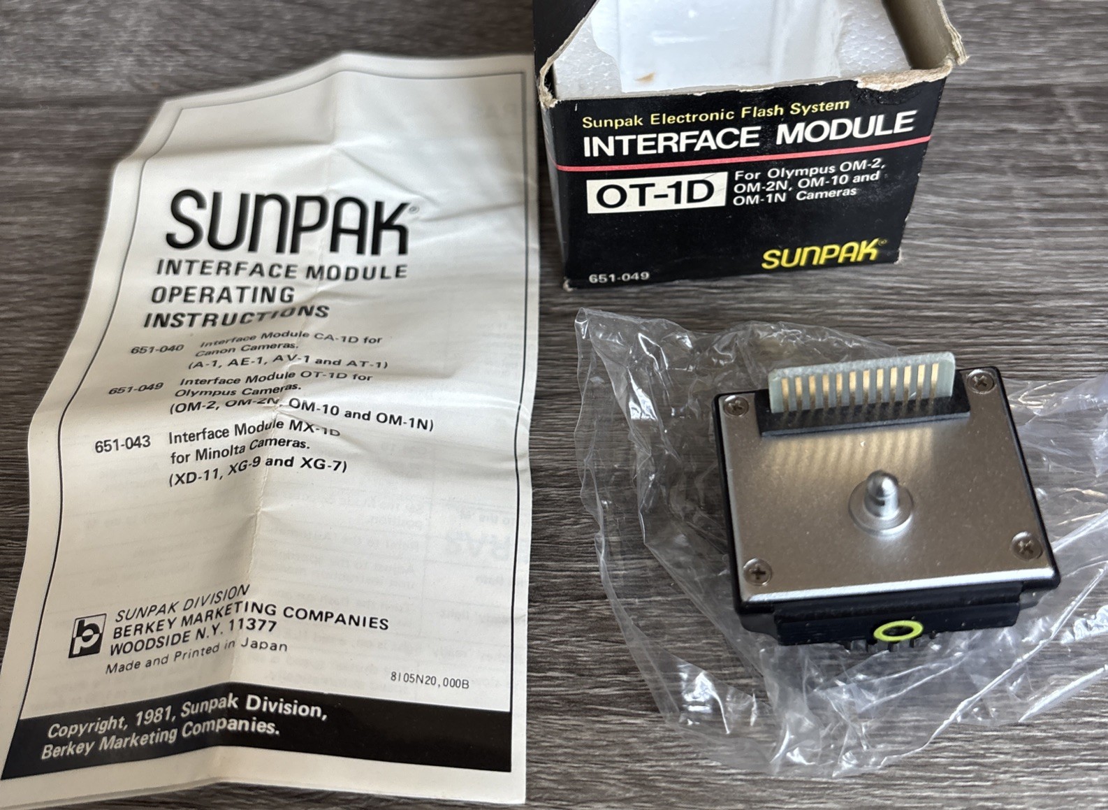 VTG Sunpak OT-1D Interface Module for Olympus OM 2 2N 10 1N Camera Hot Shoe NOS