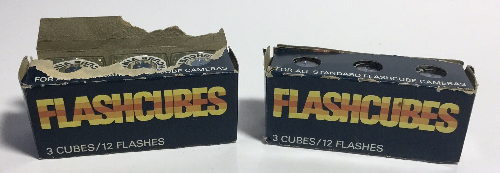 Vtg Sylvania Magic Cubes Blue,15 Total Boxes,45 Cubes,180 Flashes Avail, Unused