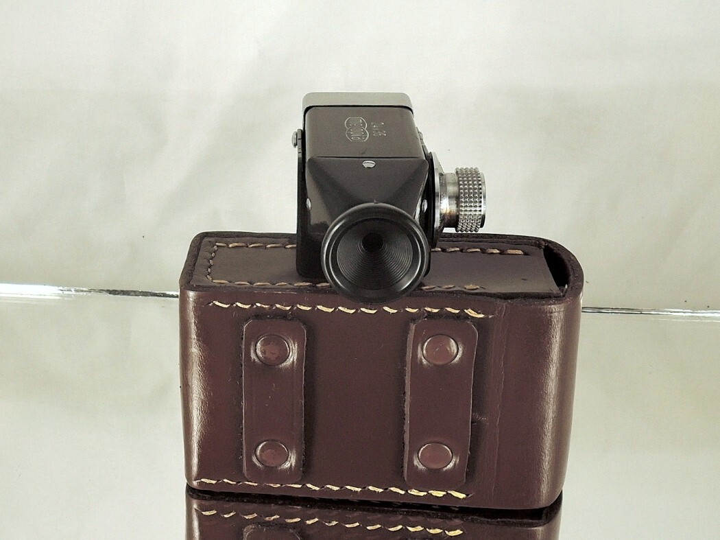 Viewfinder Flexaret Meopta s black 24×36 CLA older design with screws VERY RARE