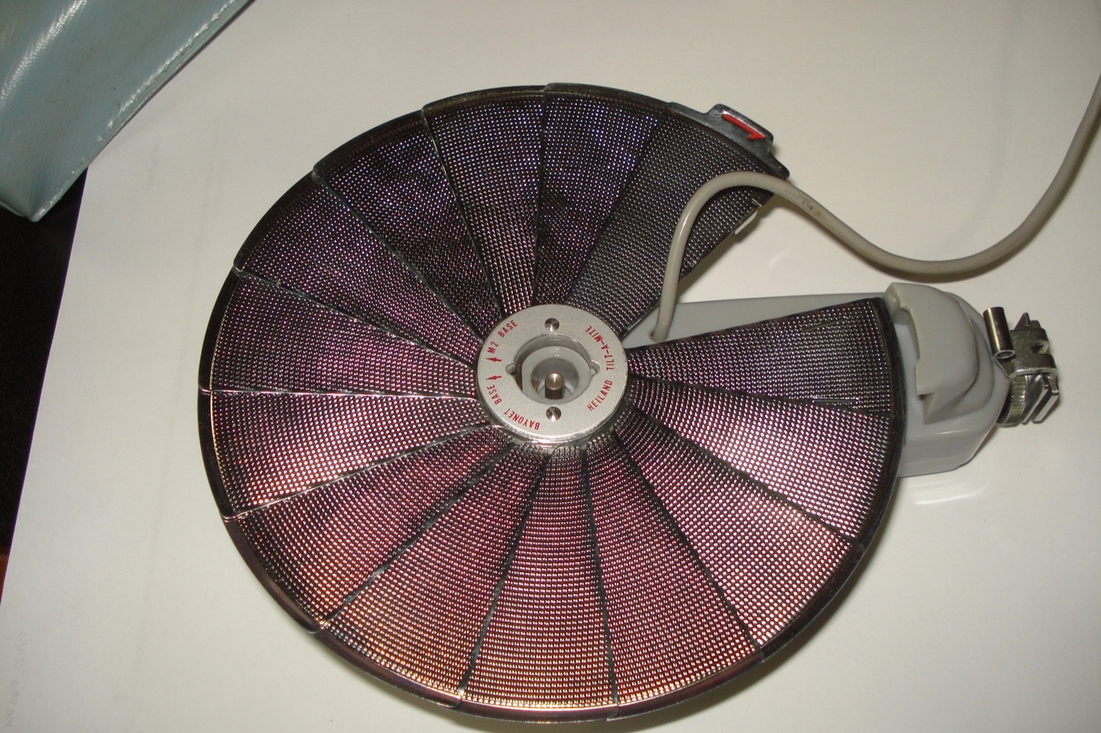 Vintage TILT-A-MITE Camera Flash Unit Collapsible Fan Japan Heiland