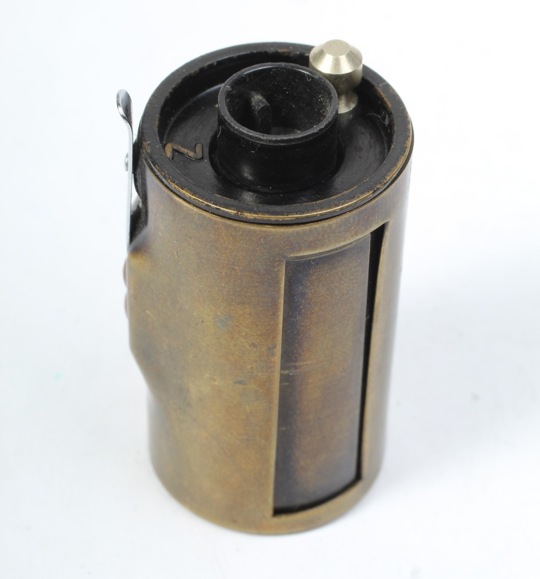 LEITZ FILCA 44MM FILM CANISTER FOR LEICA M AND SCREWMOUNT CAMERAS GOOD SHAPE