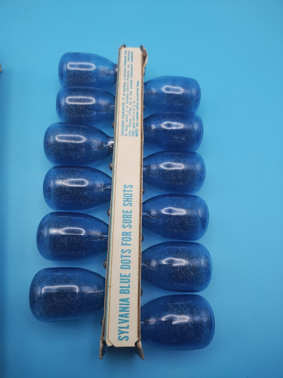 Vintage Sylvania Blue Dot M3B Flashbulbs 12-Pack