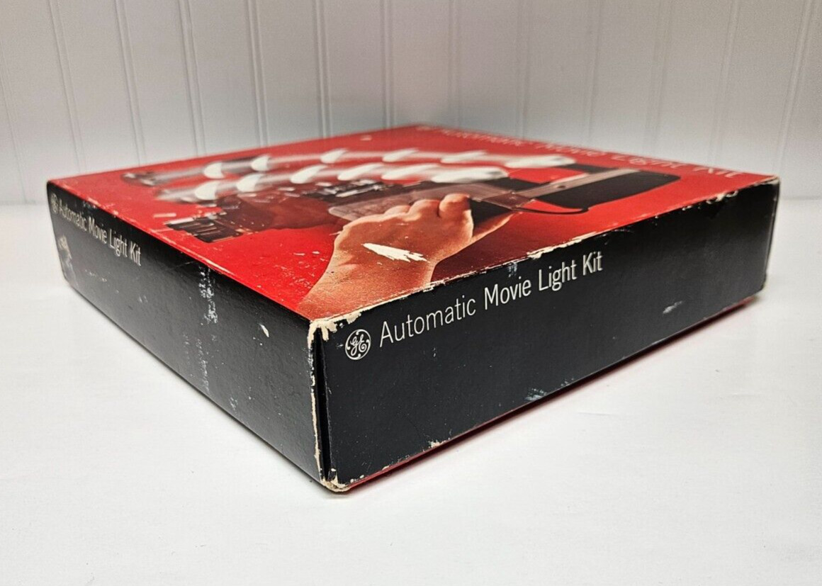 Vintage GE Automatic Movie Light Kit – New Old Stock – Works