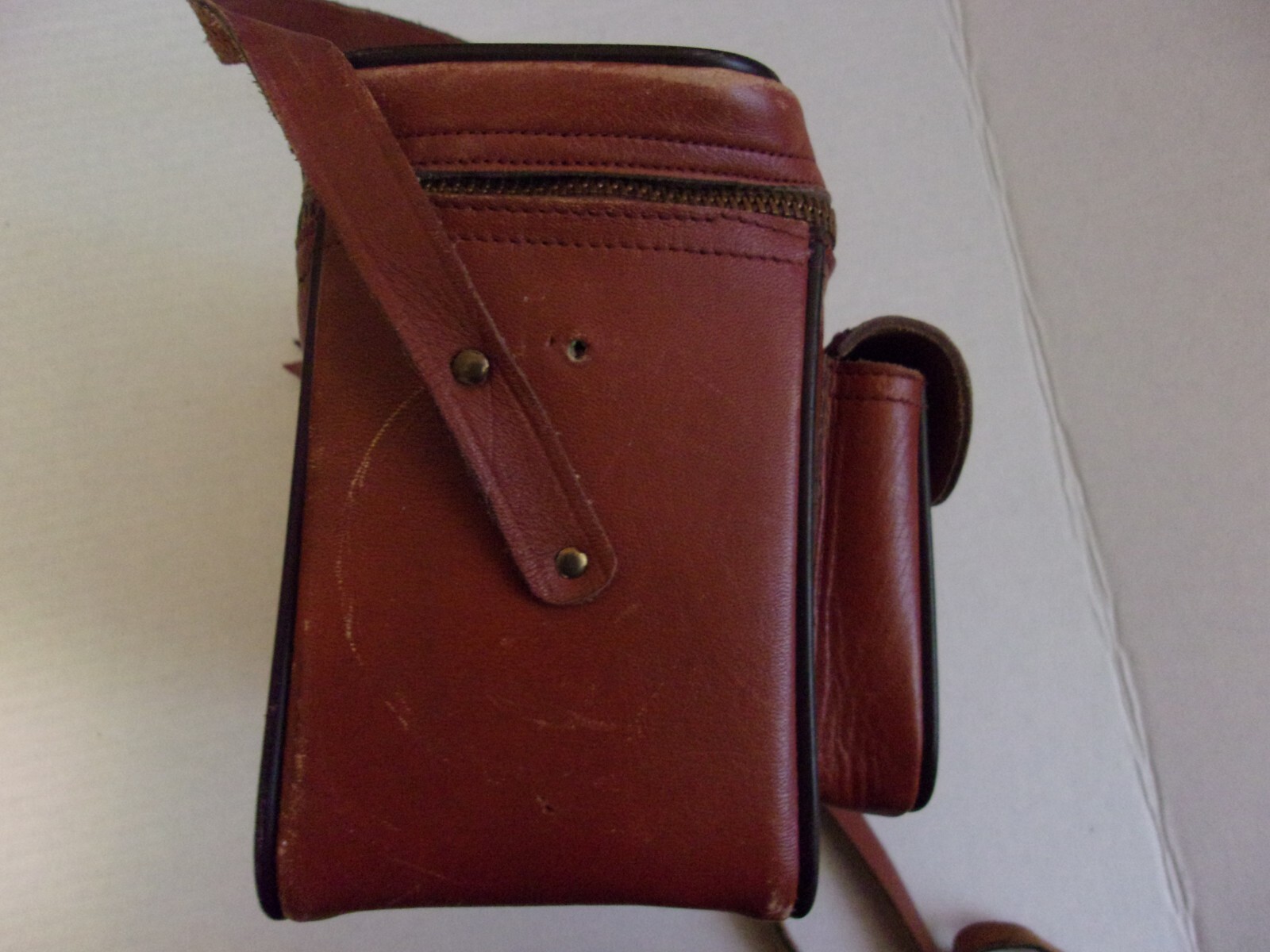 Vintage Kodak Flasholder Model B With Bracket Leather Carry Case Filters NO TEST