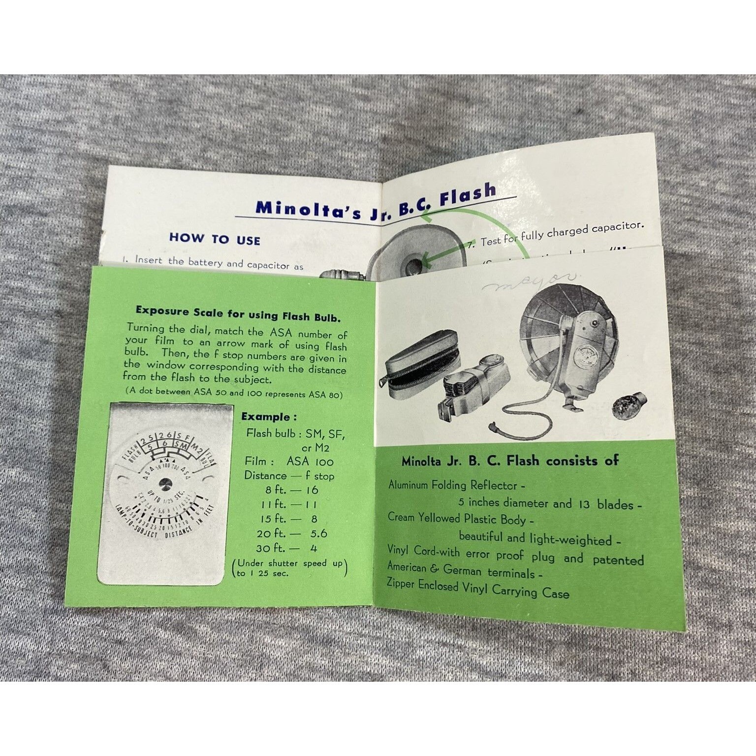 Vintage Retro 1960’s Minolta Junior B.C. Folding Reflector Flash Pocket Paperbac