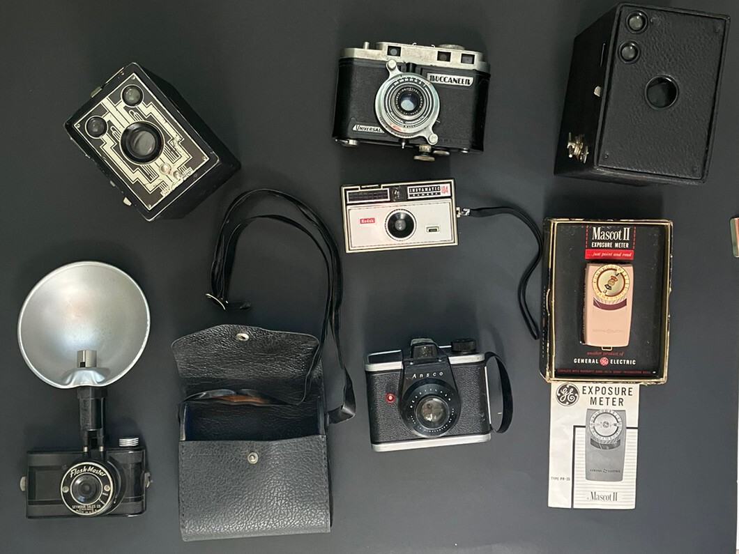 Assorted Lot of Vintage Cameras, Flash-Master, Universal Chronomatic, Instamatic