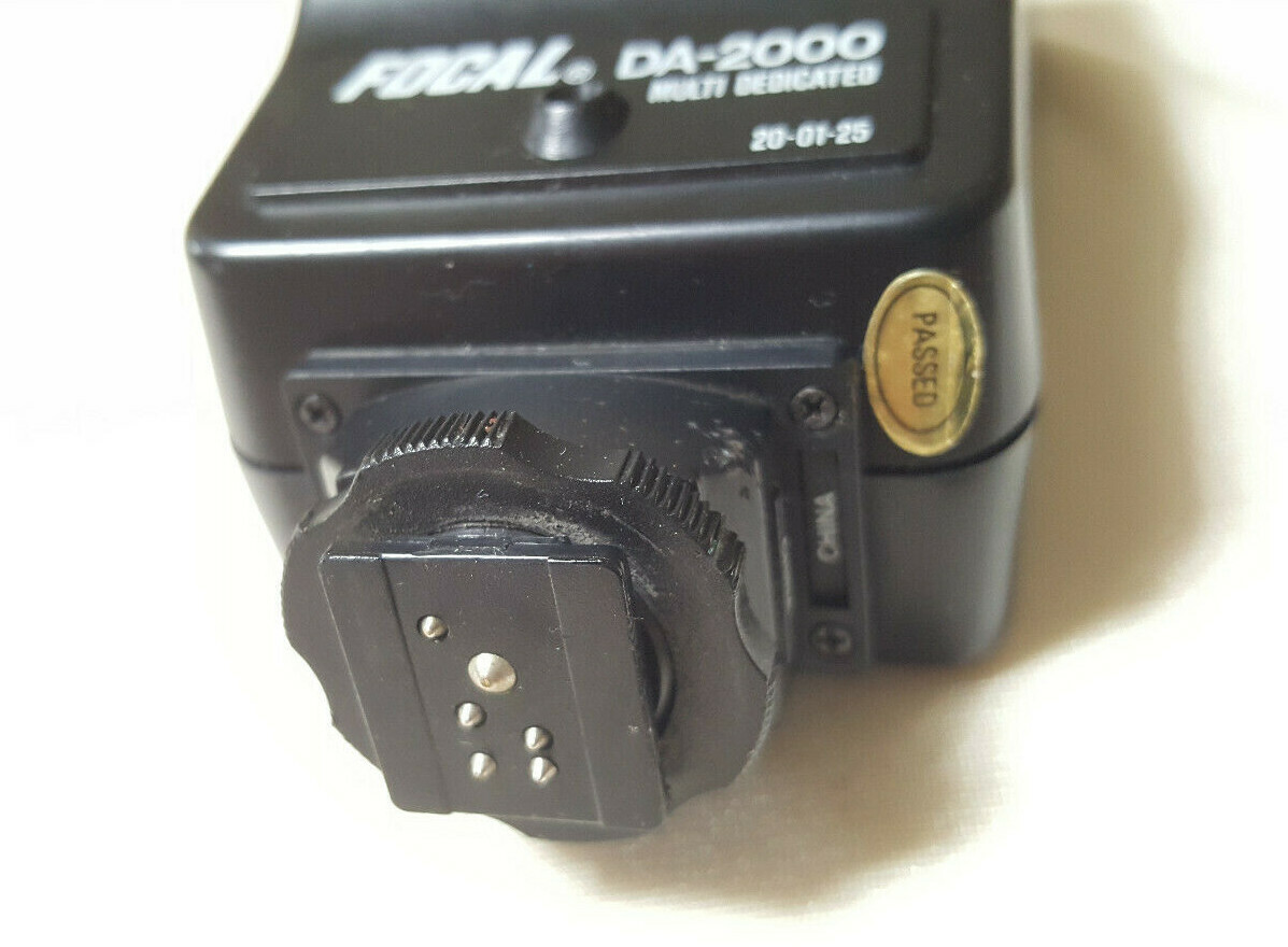 Vintage Focal DA-2000 Multi-Dedicated 20-01-25 Hot Shoe Flash Used VG