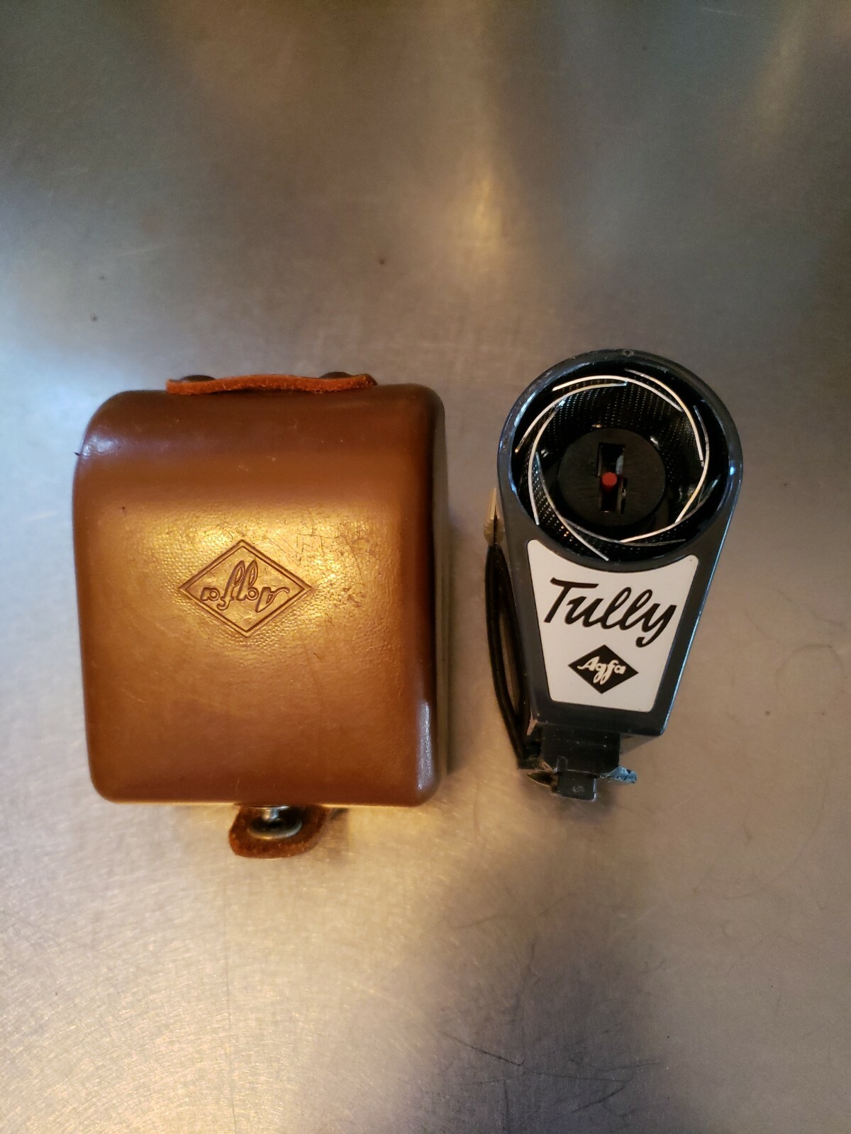 Vintage Agfa Tully Flash Unit in Case