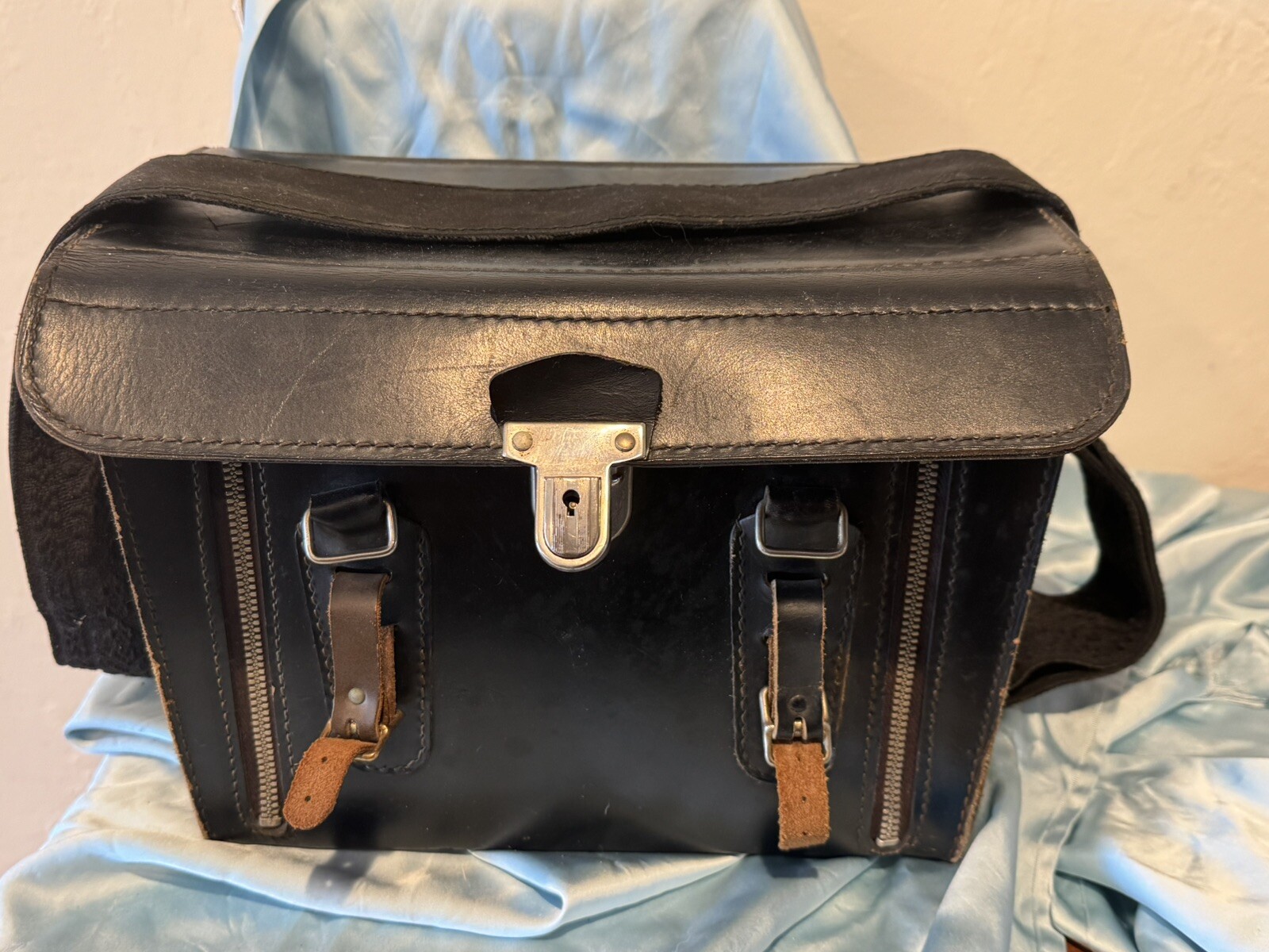Vintage Coast Camera Case Black Genuine Cowhide Leather