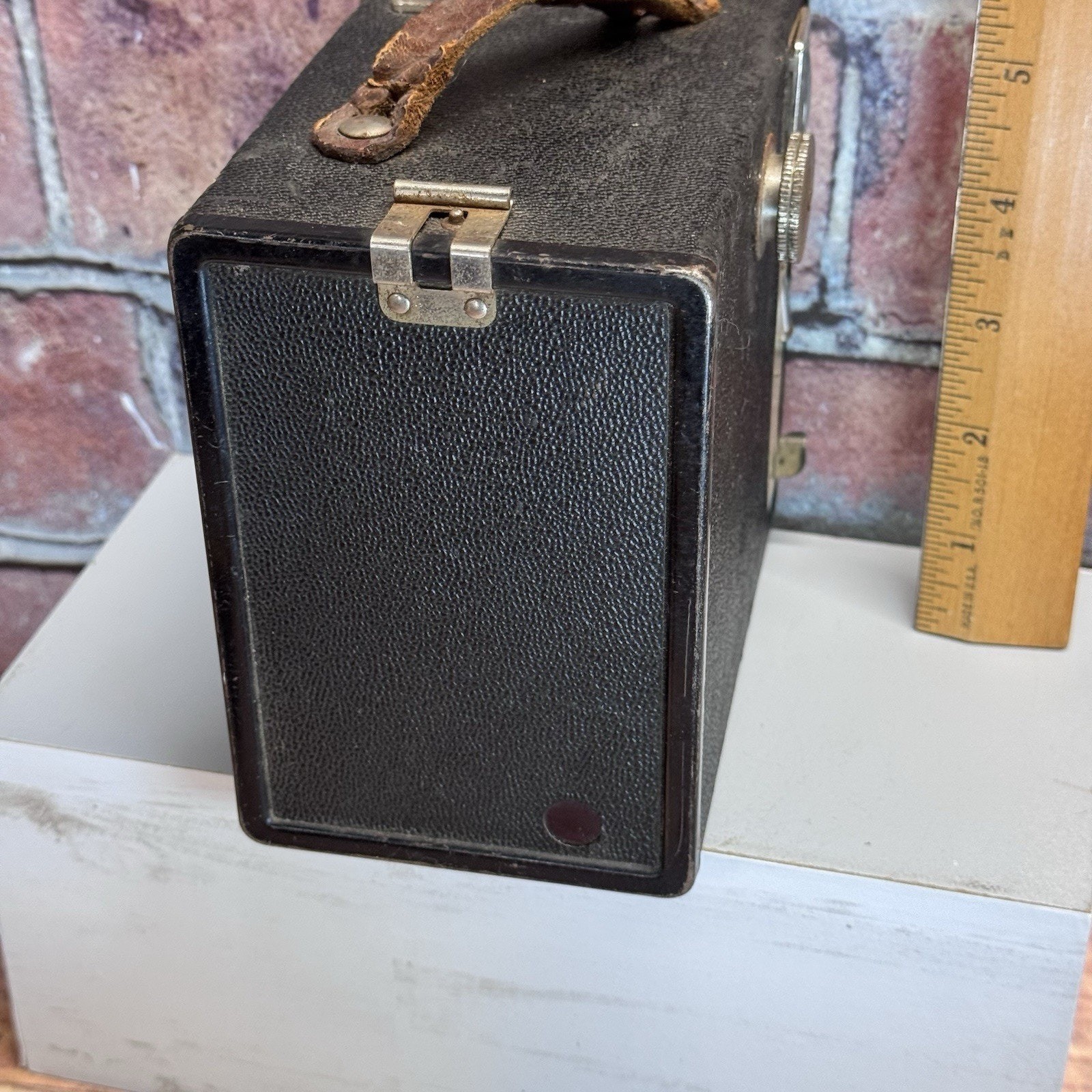 Vintage Agfa Ansco Shur-Shot D6 Box Camera (Untested, Parts or shelf decor only)