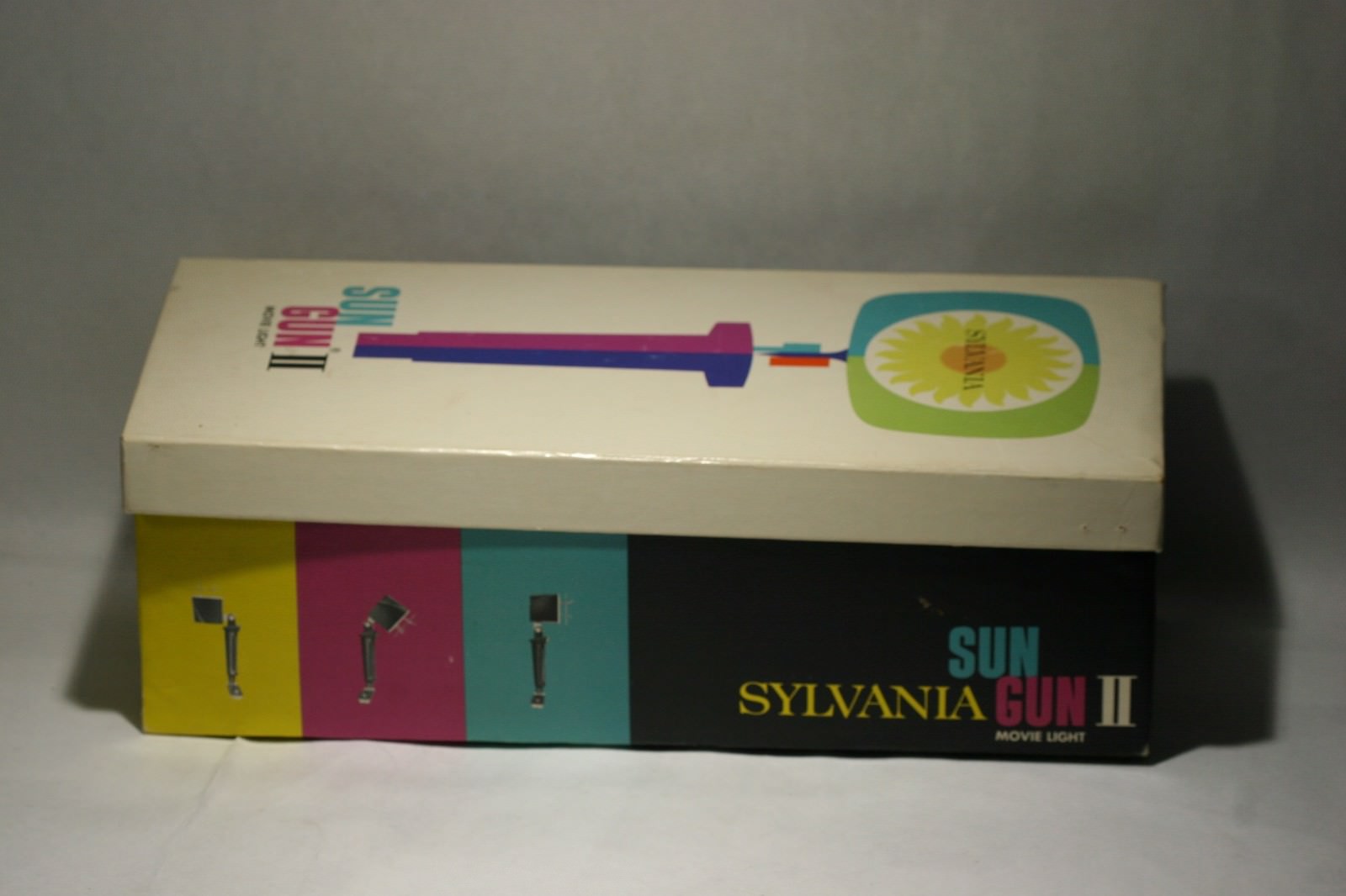 Vintage Sylvania Sun Gun II Movie Light Model SG-55 W/ Box