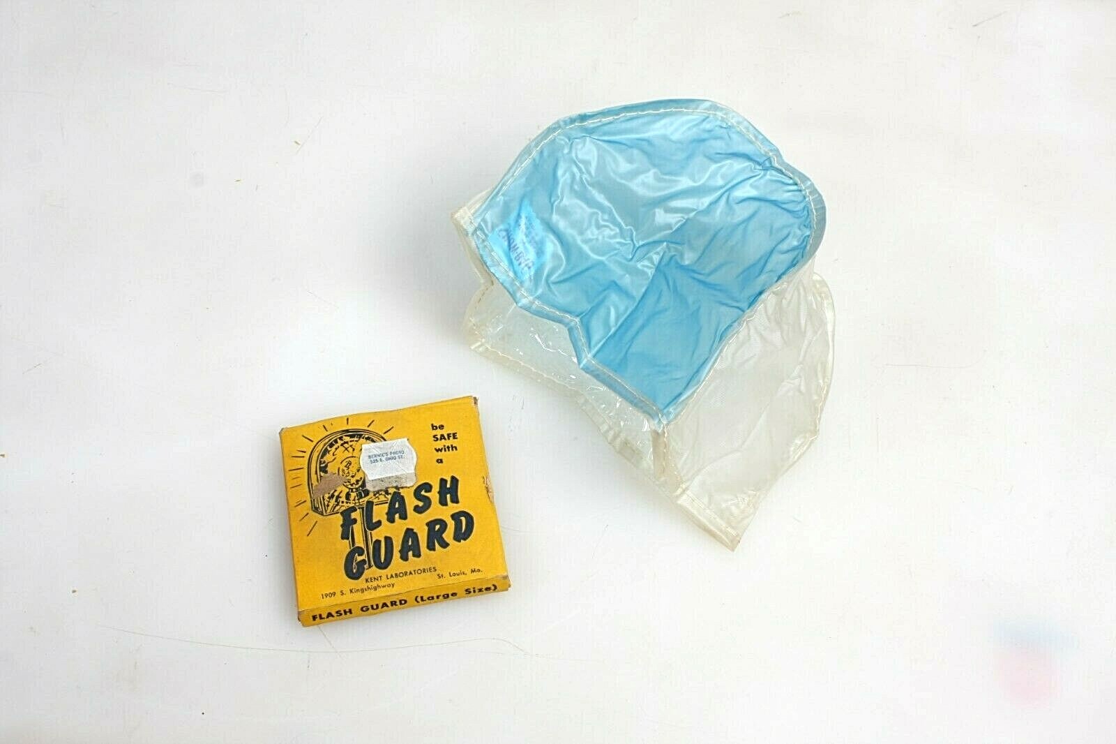 Blue Bulb Flash Guard (Large)