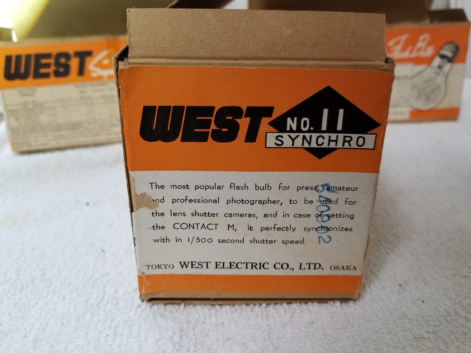 Vintage West No. 11 Synchro Flash Bulbs Japan 3 Boxes (29)