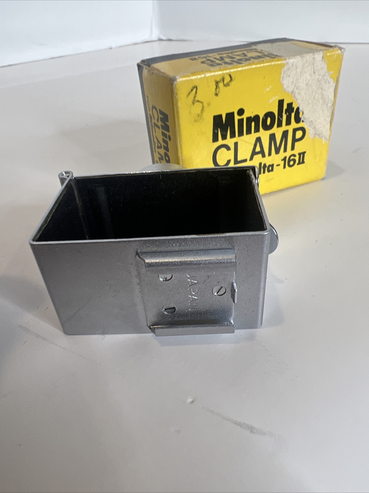Genuine Minolta Accessory Tripod Shoe Clamp for Minolta 16 P, EE & EE II -Japan