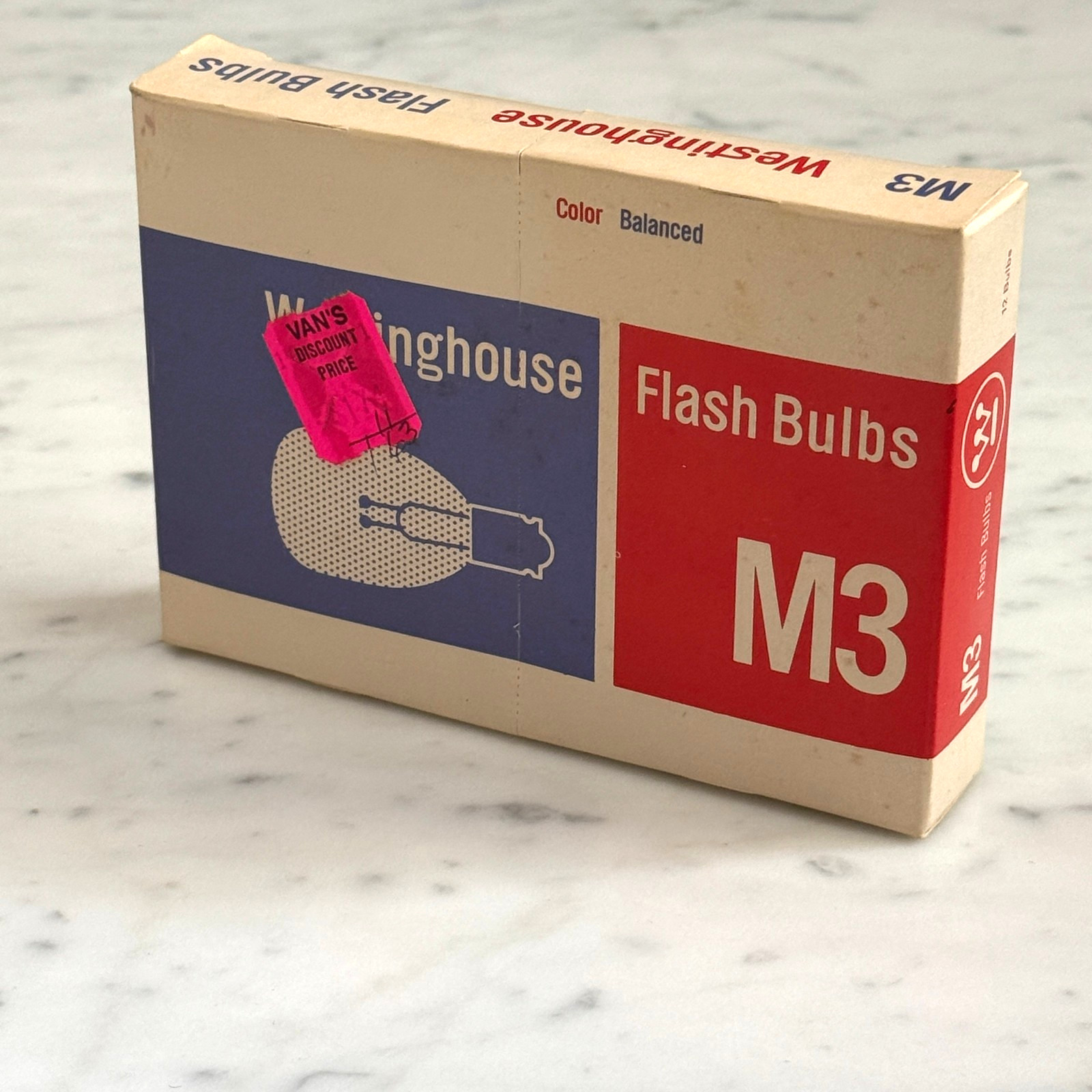 Vintage Westinghouse M3 Flash Bulbs – 12ct Original Box – Color Balanced NOS