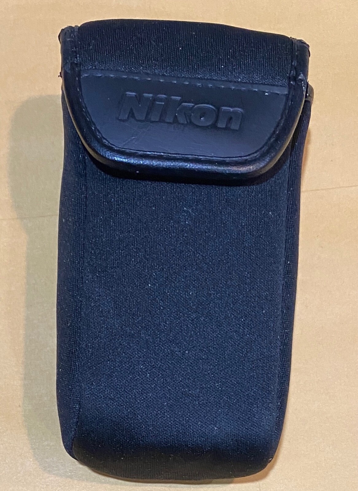 Genuine Nikon MS-D11 / AA battery holder, For MB-D10 Grip / D7000 / With Case