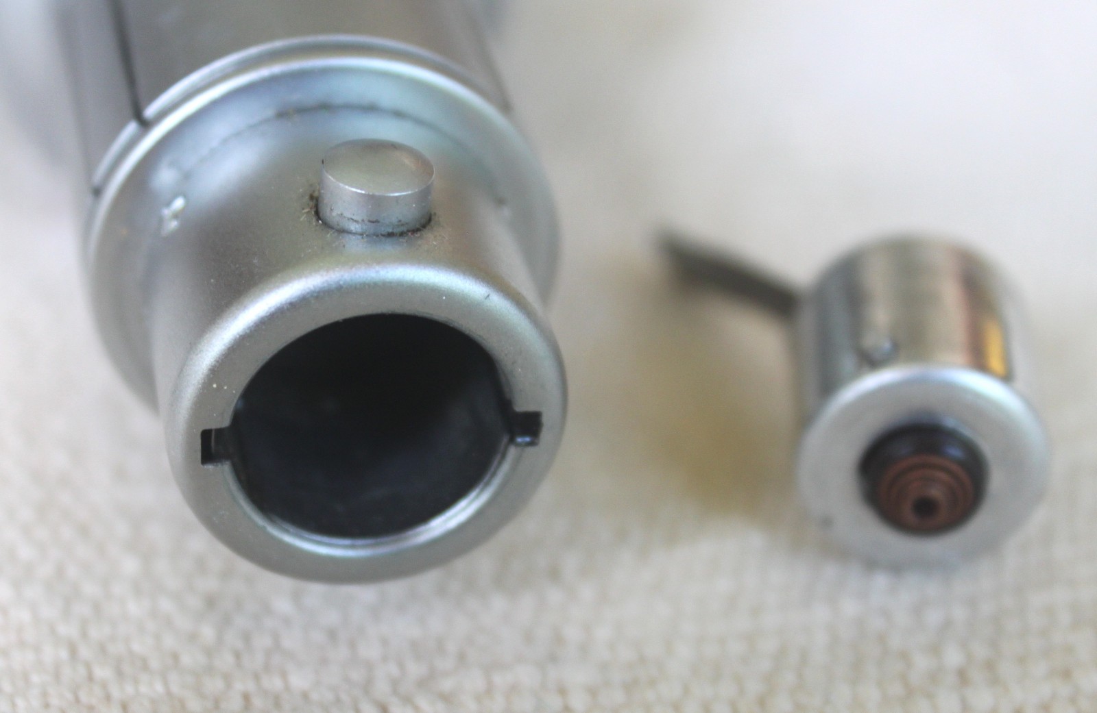 Vintage E. Leitz Wetzler Synchronblitzer Flash Unit/Boot for Leica
