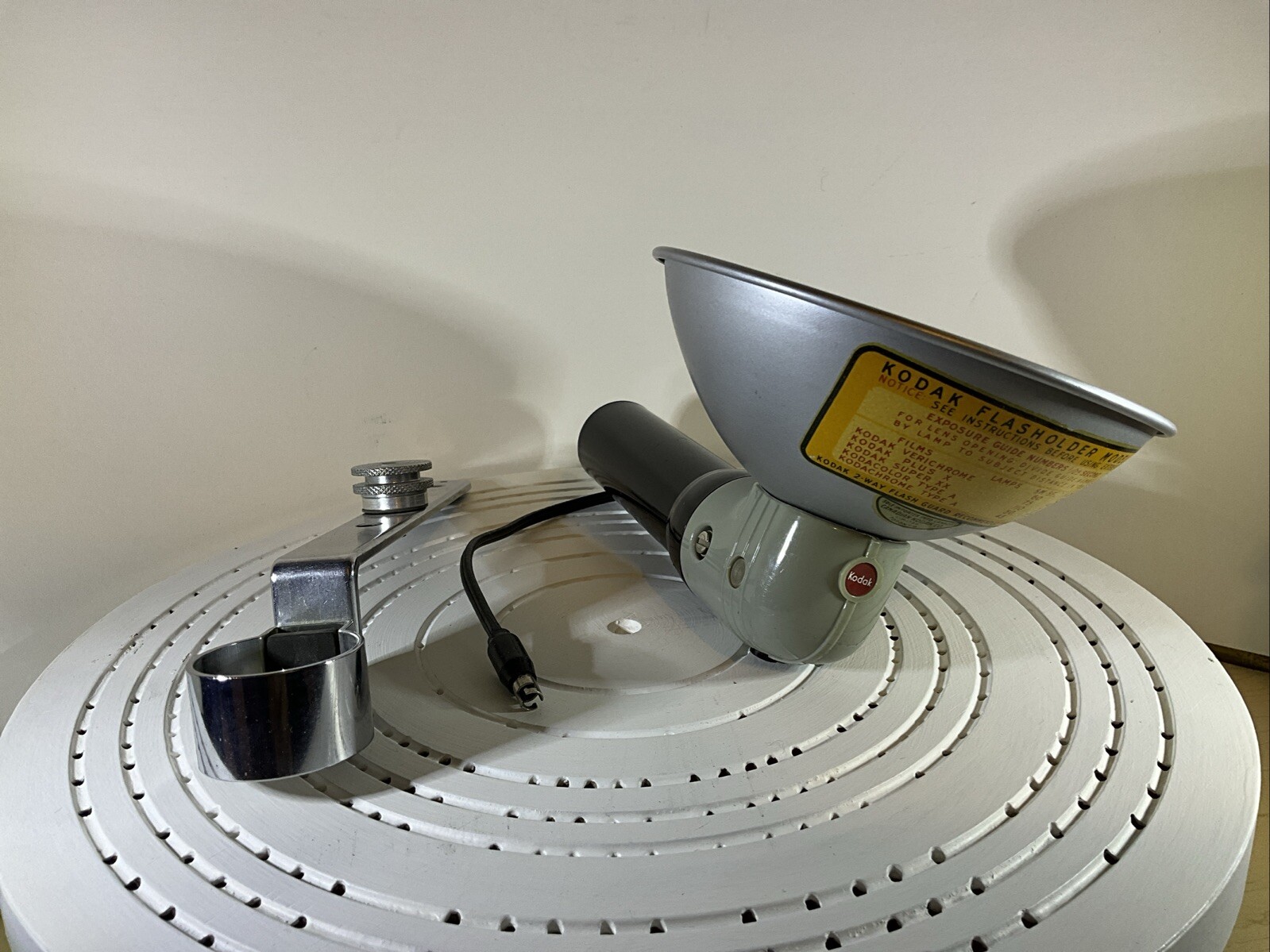 Kodak Flashholder Model B With Standard Bracket And Kodak 2-way Flashguard