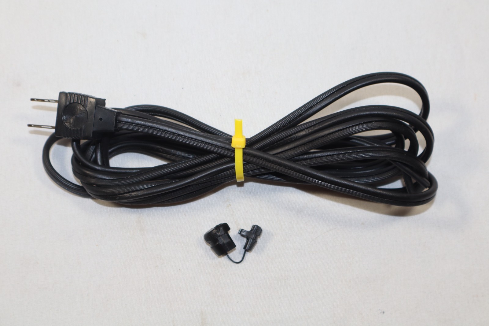 Genuine Bell & Howell Projector Replacement Power Cord Cable OEM 1734 B