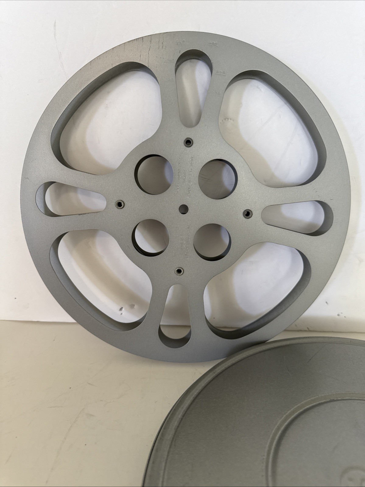 Vtg Motion Picture Enterprises 16mm Metal Film Reel 10 3/4in Canister Art Decor