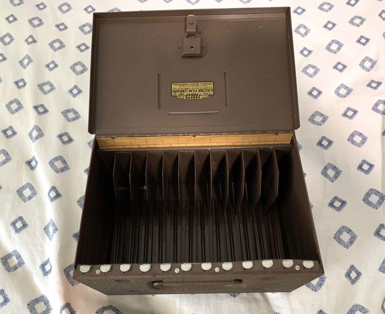 Vintage Fodeco Ejector 8mm Film Reel Library Metal Storage Box Holds 12