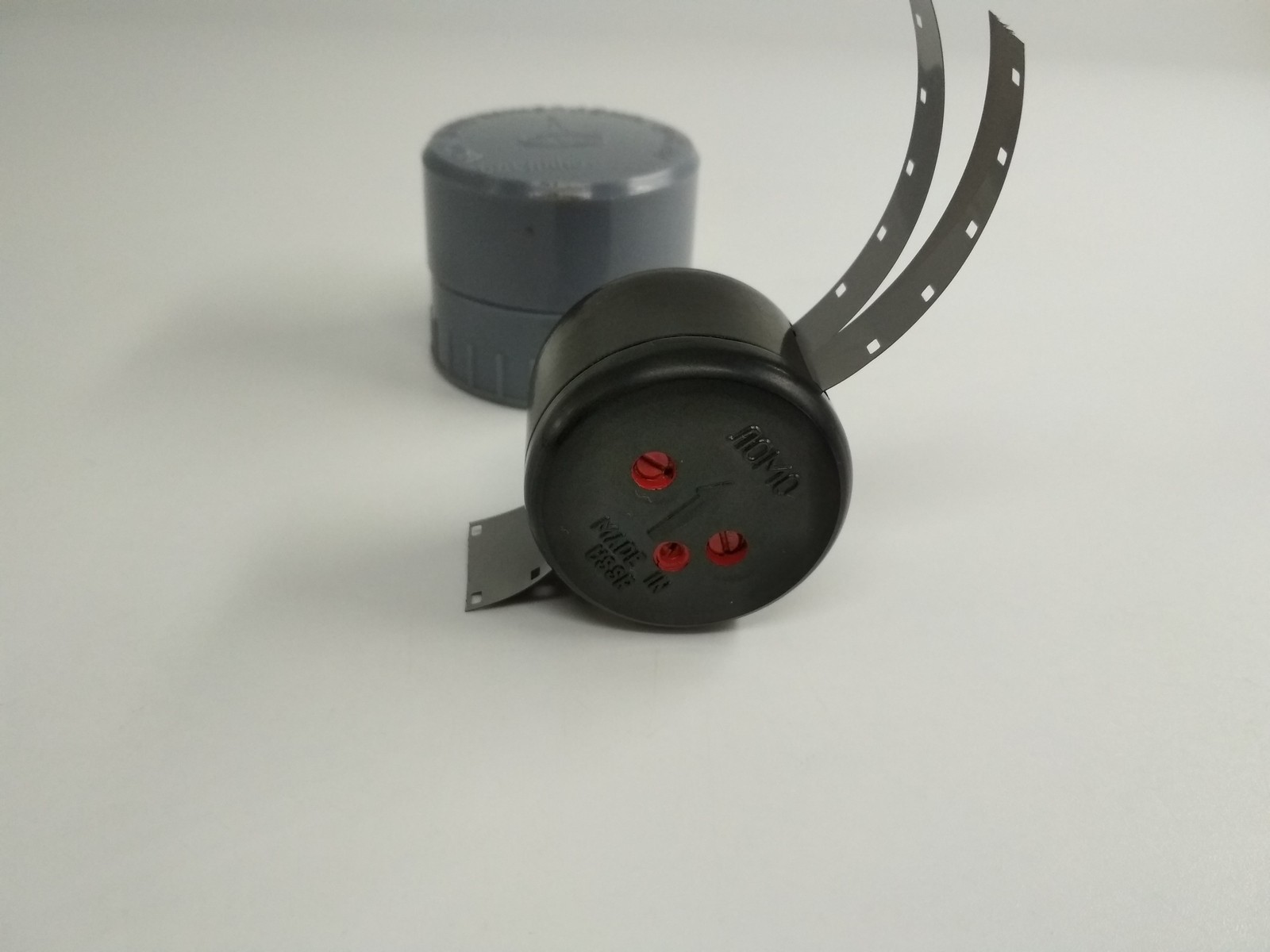 Knife for separating movie film sizes from 16 mm to 2×8 mm, made in USSR, *1228