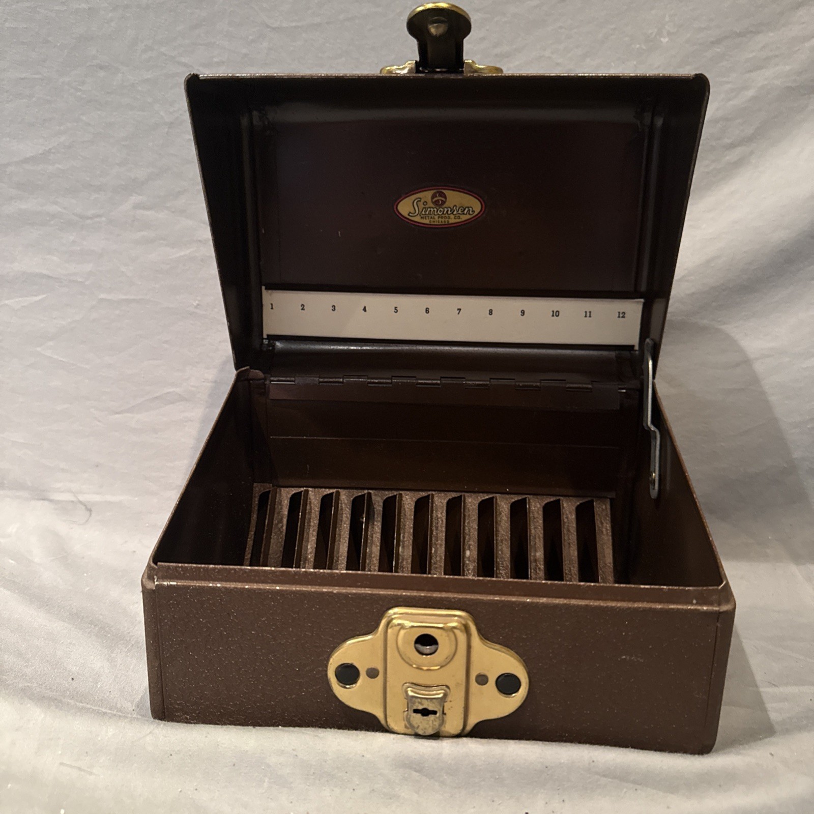 Vintage Simonsen Metal Products 8mm Film Reel Case Very Good Condition READ