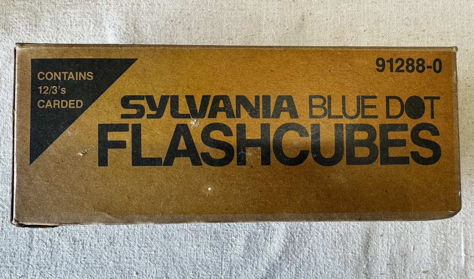 NOS Sylvania Blue Dot Flashcubes 91288-0 11 Packages/33 cubes/132 flashes
