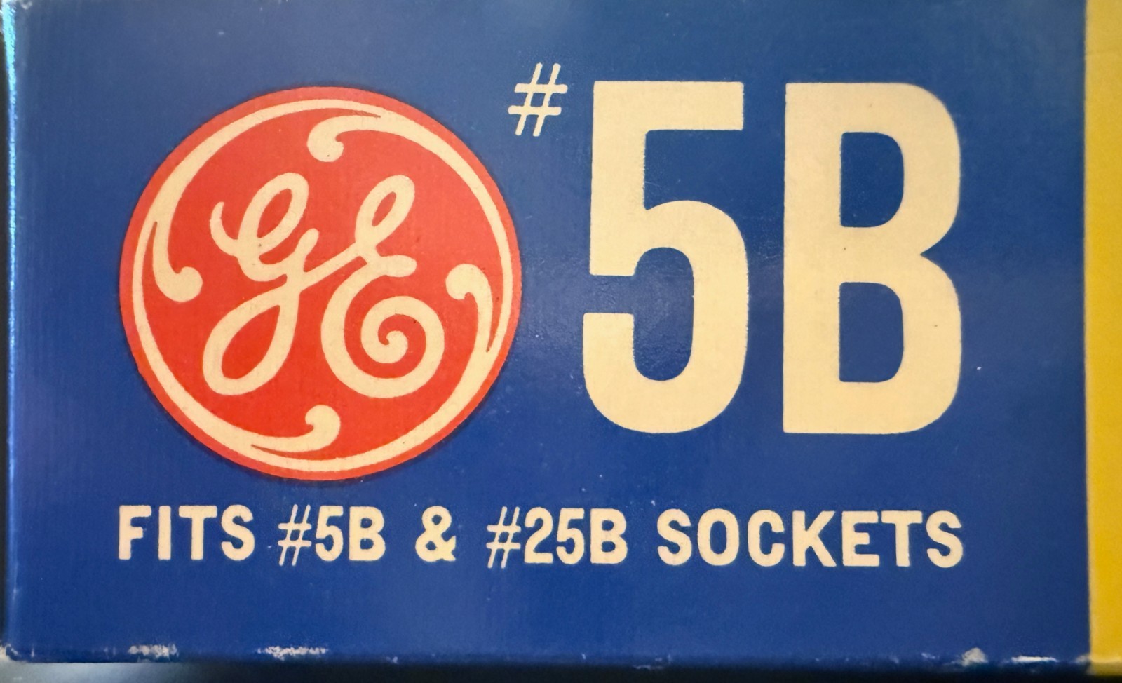 Vintage General Electric Blue Rhenium Flashbulbs / Box of 12 Unused / #5B