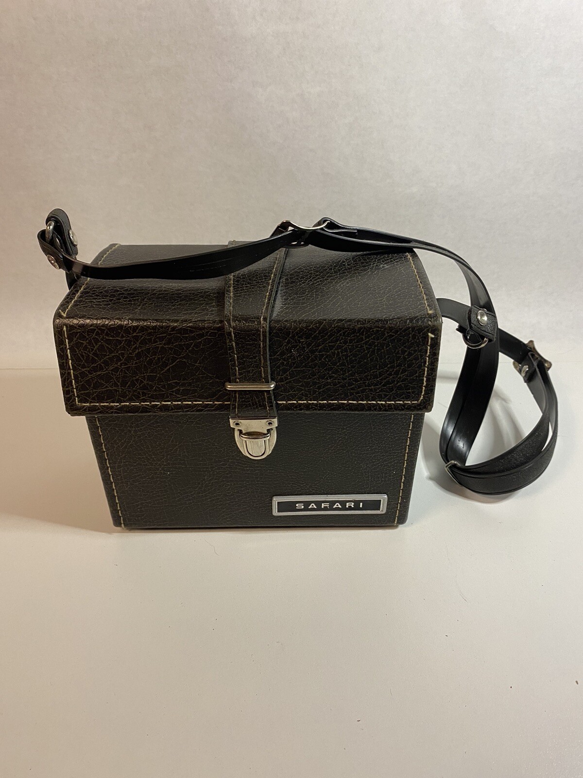 Vinatge Safari Camera Case- Great Shape Made In USA