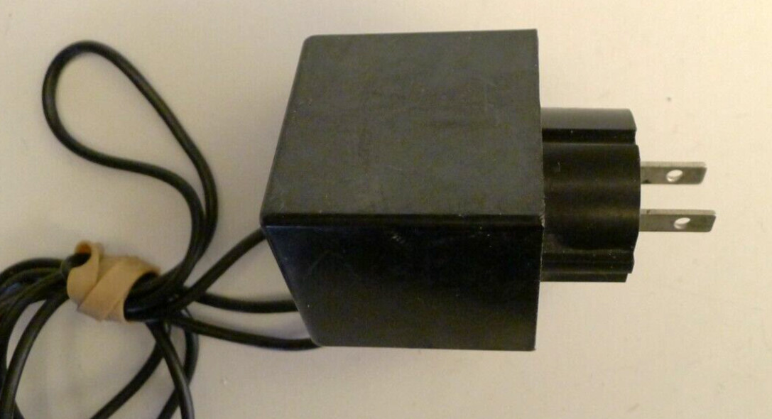 Bauer AC Adapter 115 130 220 240V 4.6V 40-60Hz 9VA – Vintage – Made in Germany