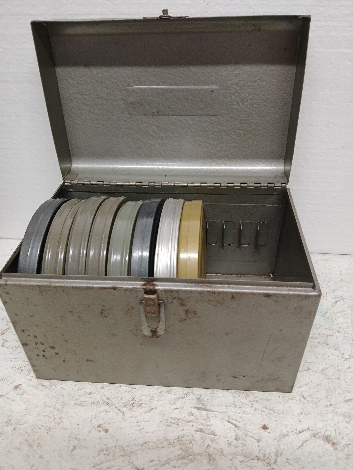 Vintage Metal 8mm Film Chest 12 Slot Storage Box w/ 8 Reels & 1 Home Movie