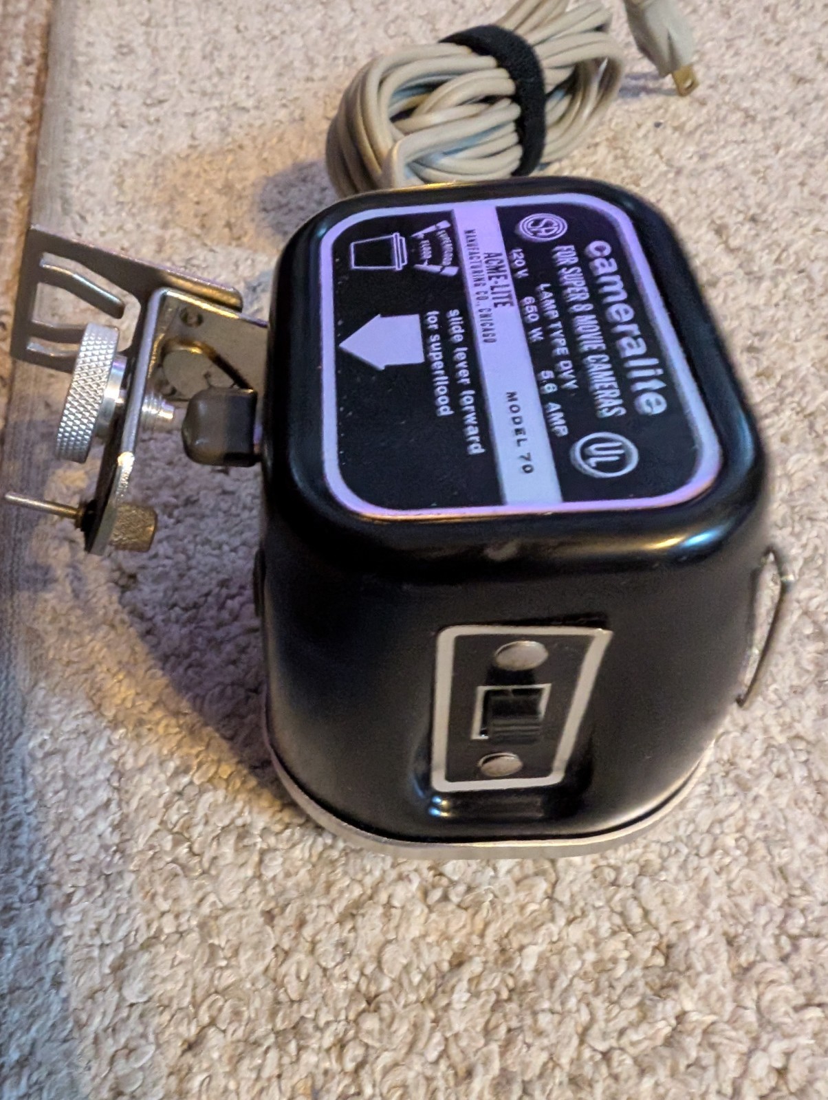 Vintage GE Acme-Lite Cameralite Model 70 for Super 8 Cameras (Tested)