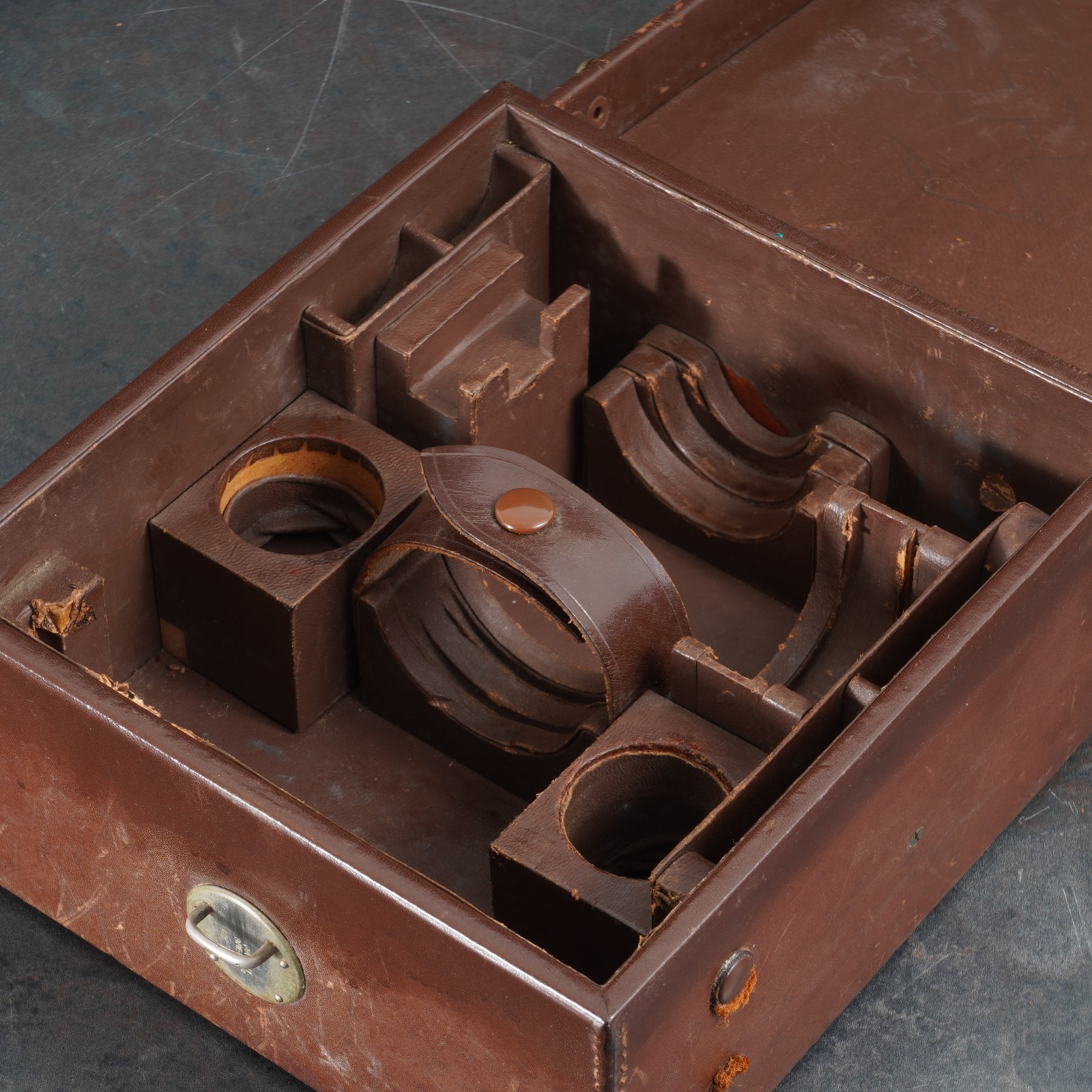 :Leica Original Brown Leather System/Outfit Case for L39 Screw Mount Cameras