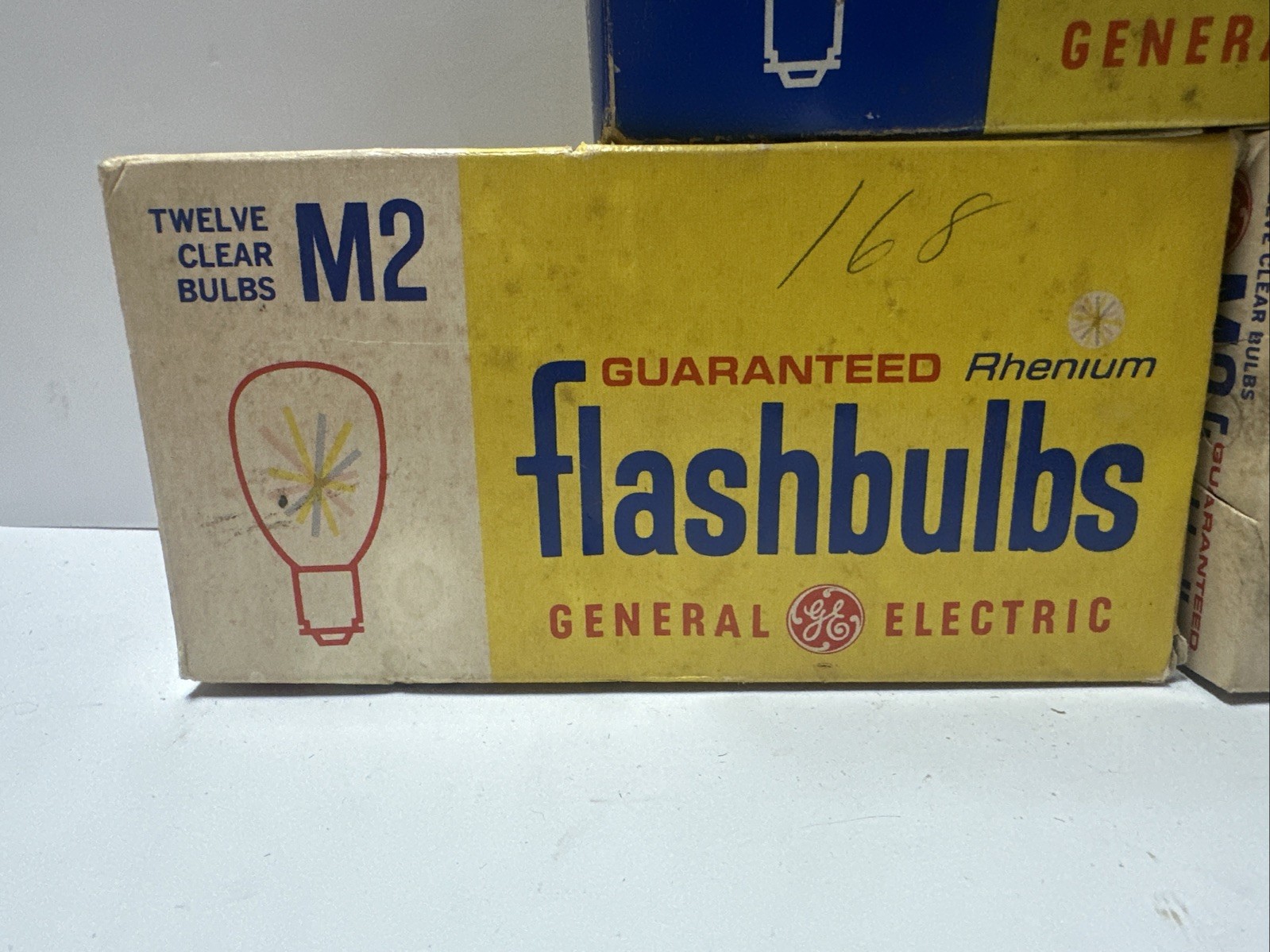 Flashbulb Vintage Lot Of M2-QTY: 21 And M2B Blue Box Of 12 READ!!