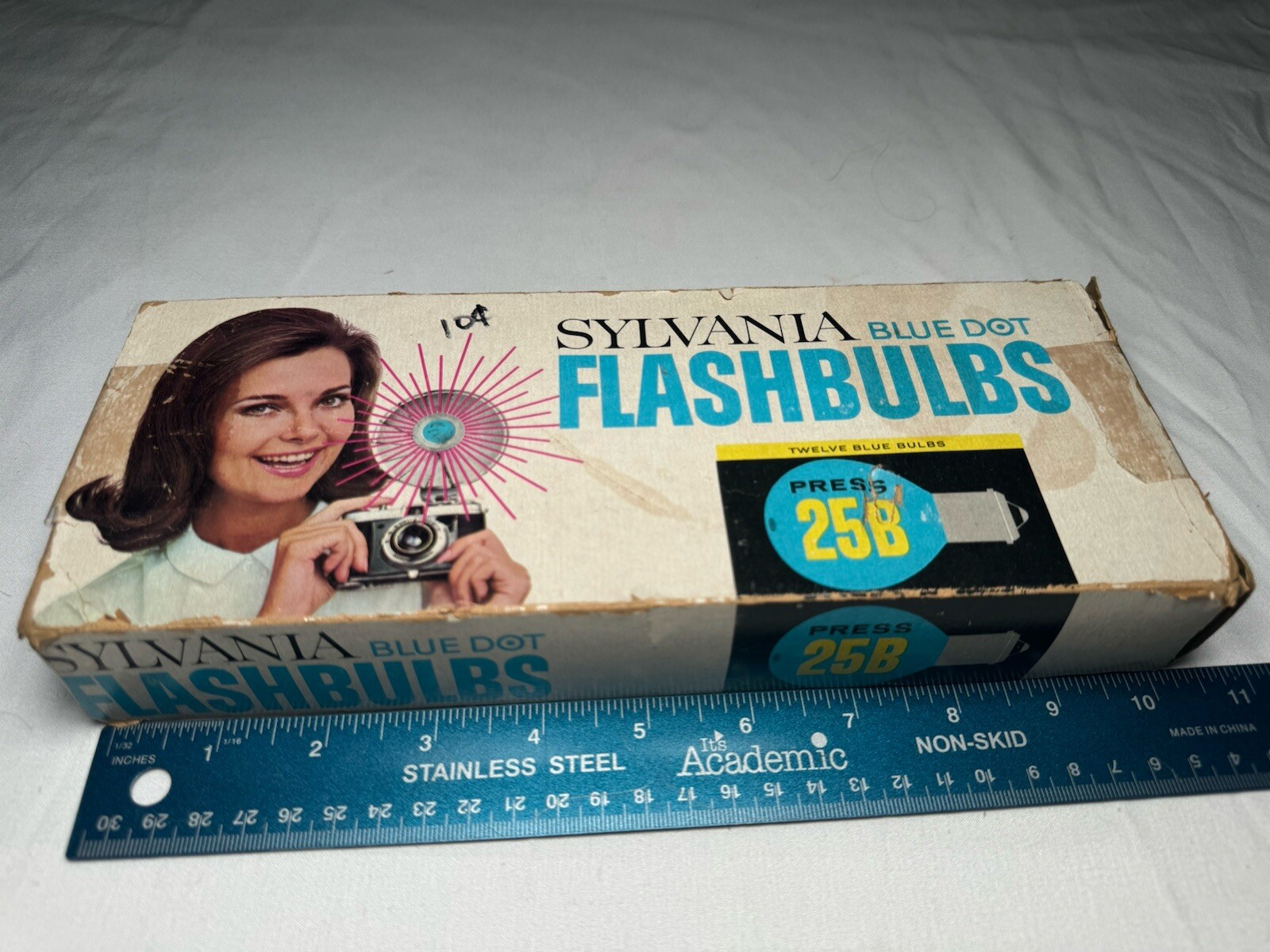M3B Sylvania Blue Dot flashbulbs Full Box 12 Bulbs