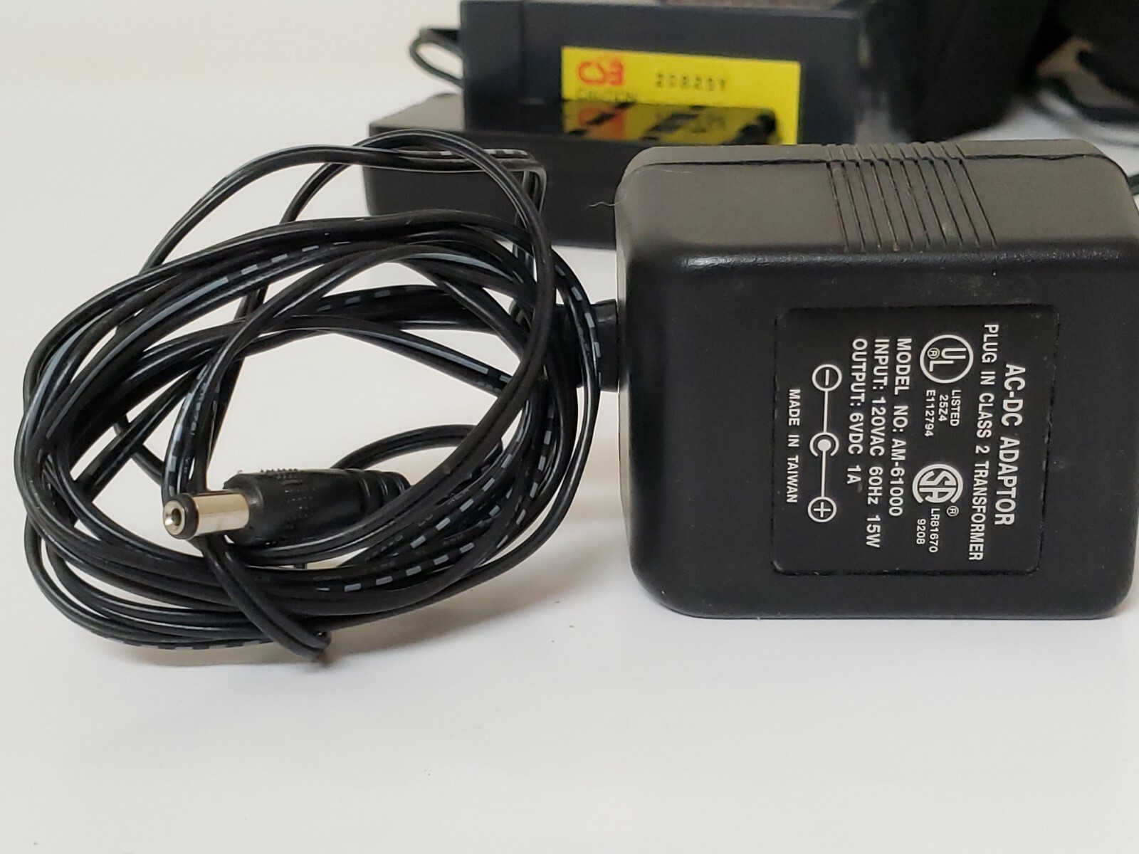 Lenmar Camcorder Battery Pack for Sony 8mm Handycam Video Adapter Charger Case