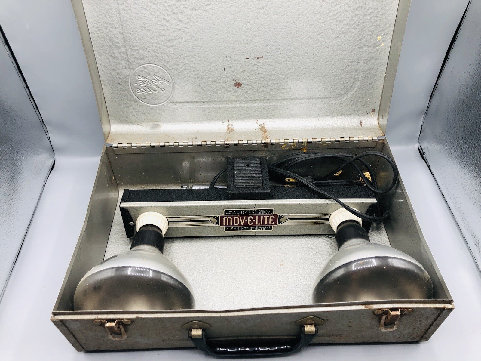 Vtg ACME LITE MOV-E-LITE in Case w/ Tripod Movie Film Stage Lighting 2 Bulbs