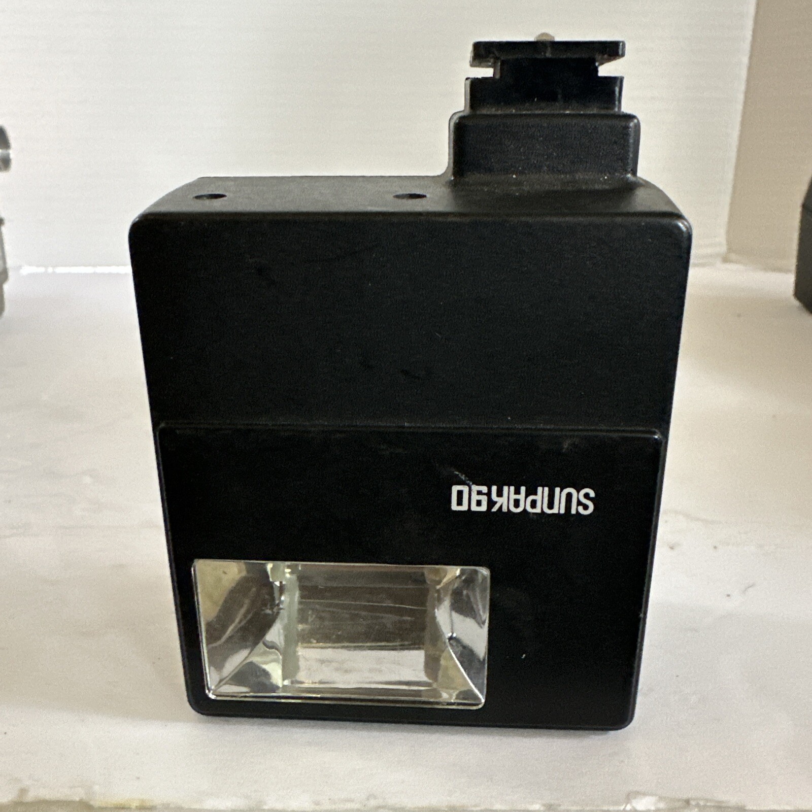 VINTAGE SUNPAK90 CAMERA FLASH WORKS GREAT